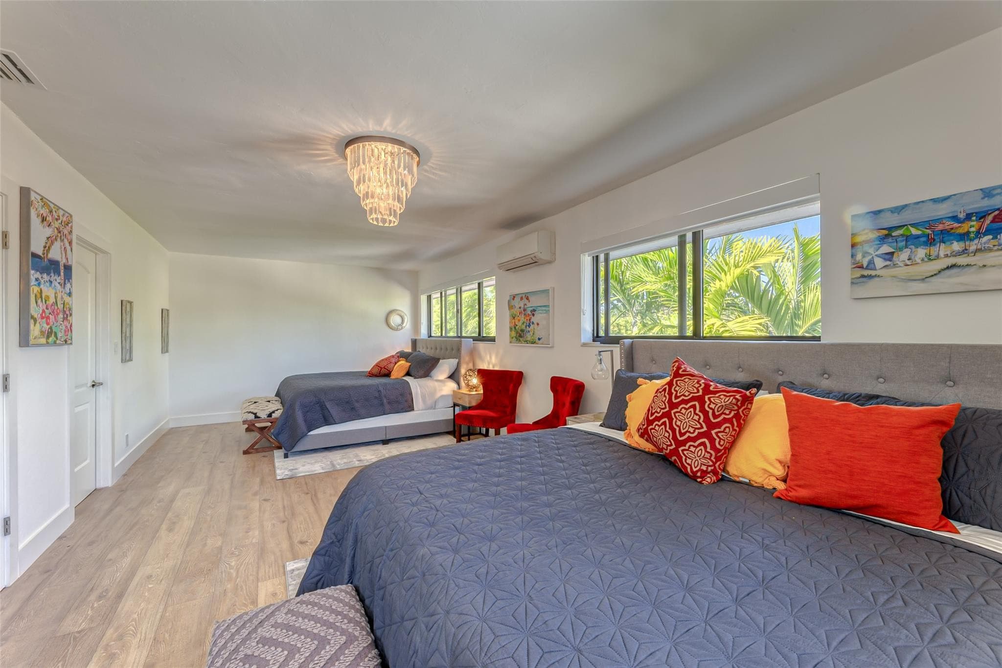 Single Family Residence in Fort Lauderdale — photo 8 of 53