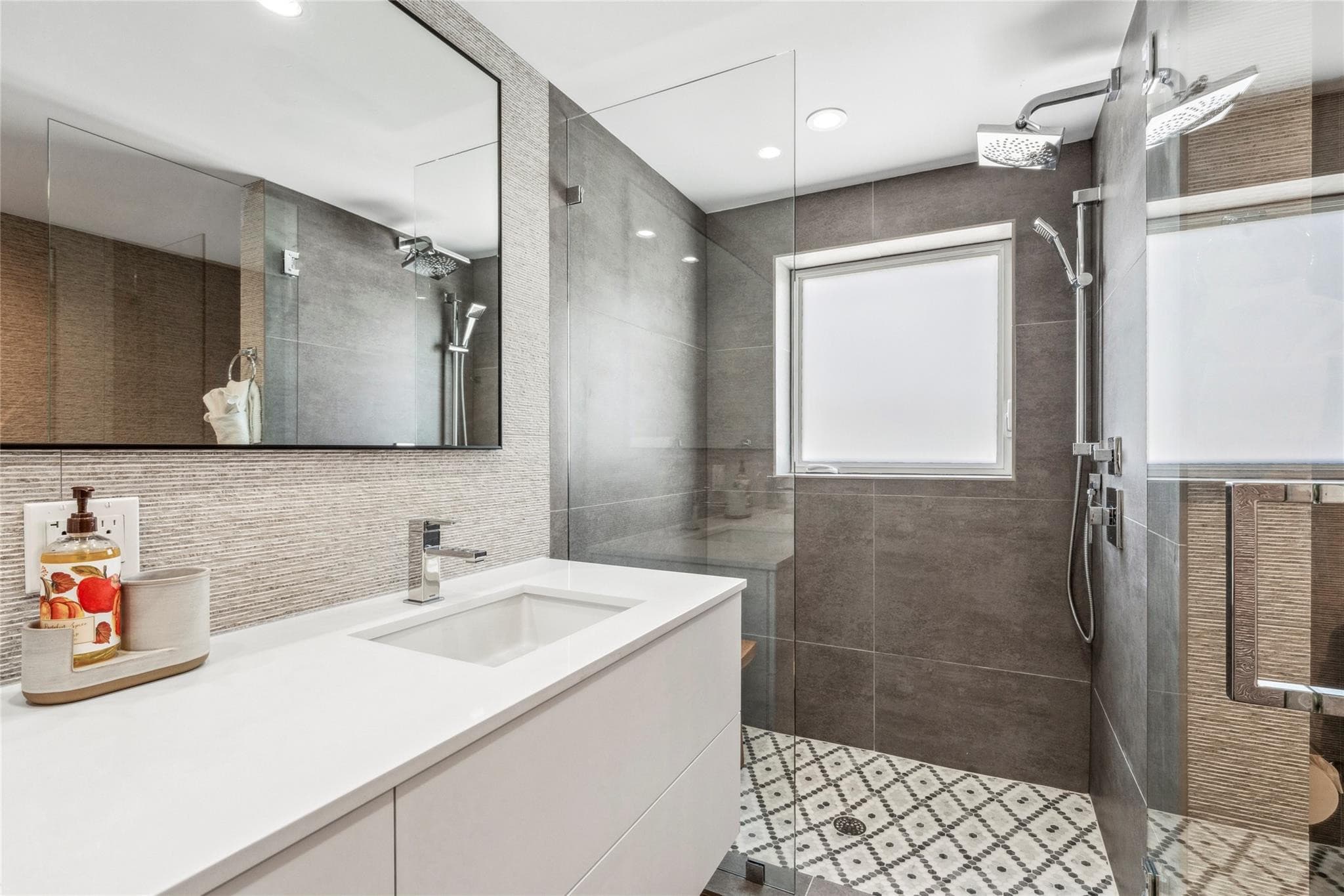 2523 Castilla Isle, Fort Lauderdale, FL 33301 — photo 33 of 46