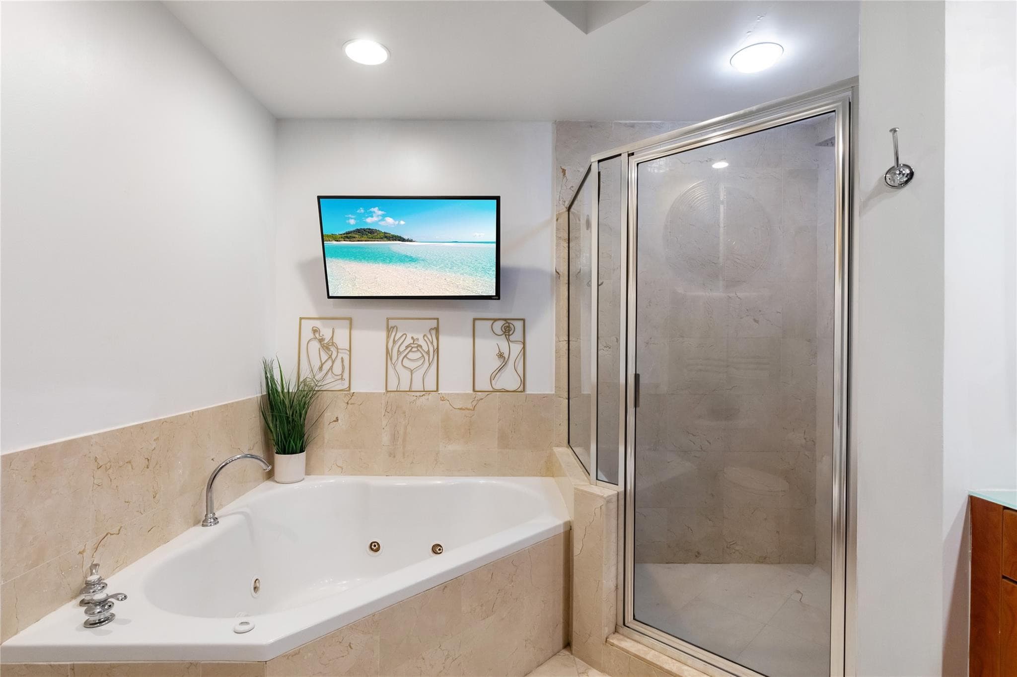 315 NE 3rd Avenue 1808, Fort Lauderdale, FL 33301 — photo 19 of 28