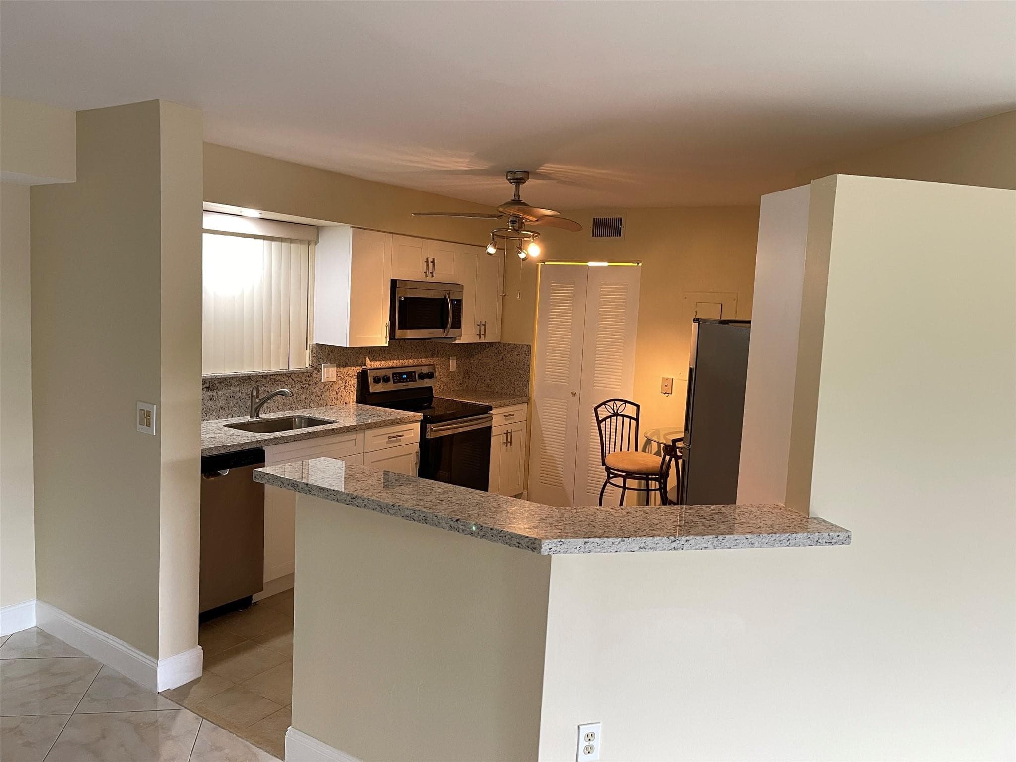 5936 Morningstar Circle 203, Delray Beach, FL 33484 — photo 4 of 13