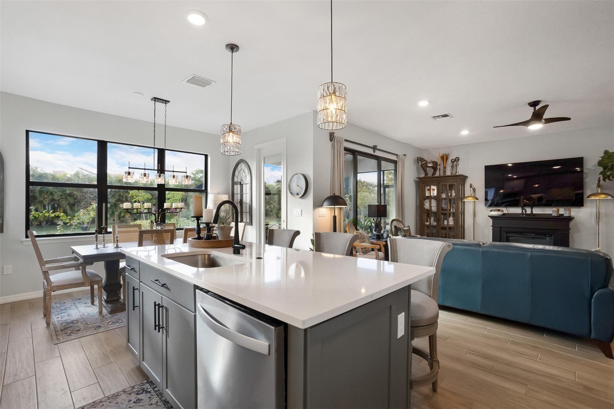 4445 Silverwood Lane, Fort Lauderdale, FL 33309 — photo 13 of 58