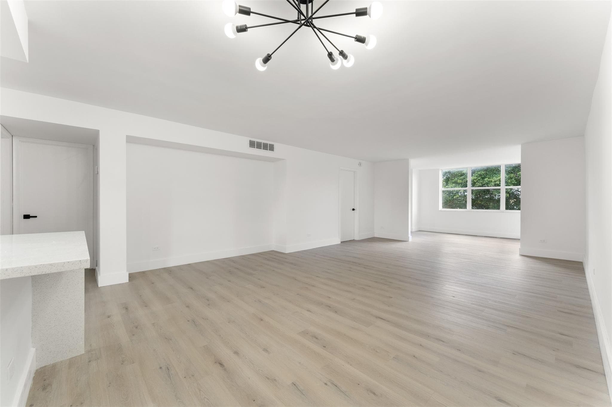 441 NE 195th Street 302, Miami, FL 33179 — photo 3 of 30