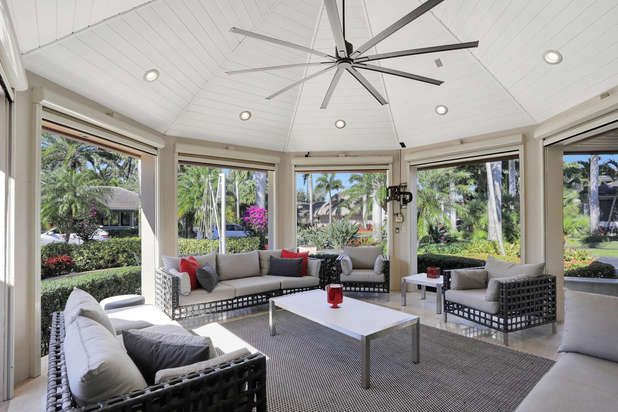 431 S Cortez Drive 431, Margate, FL 33068 — photo 3 of 35