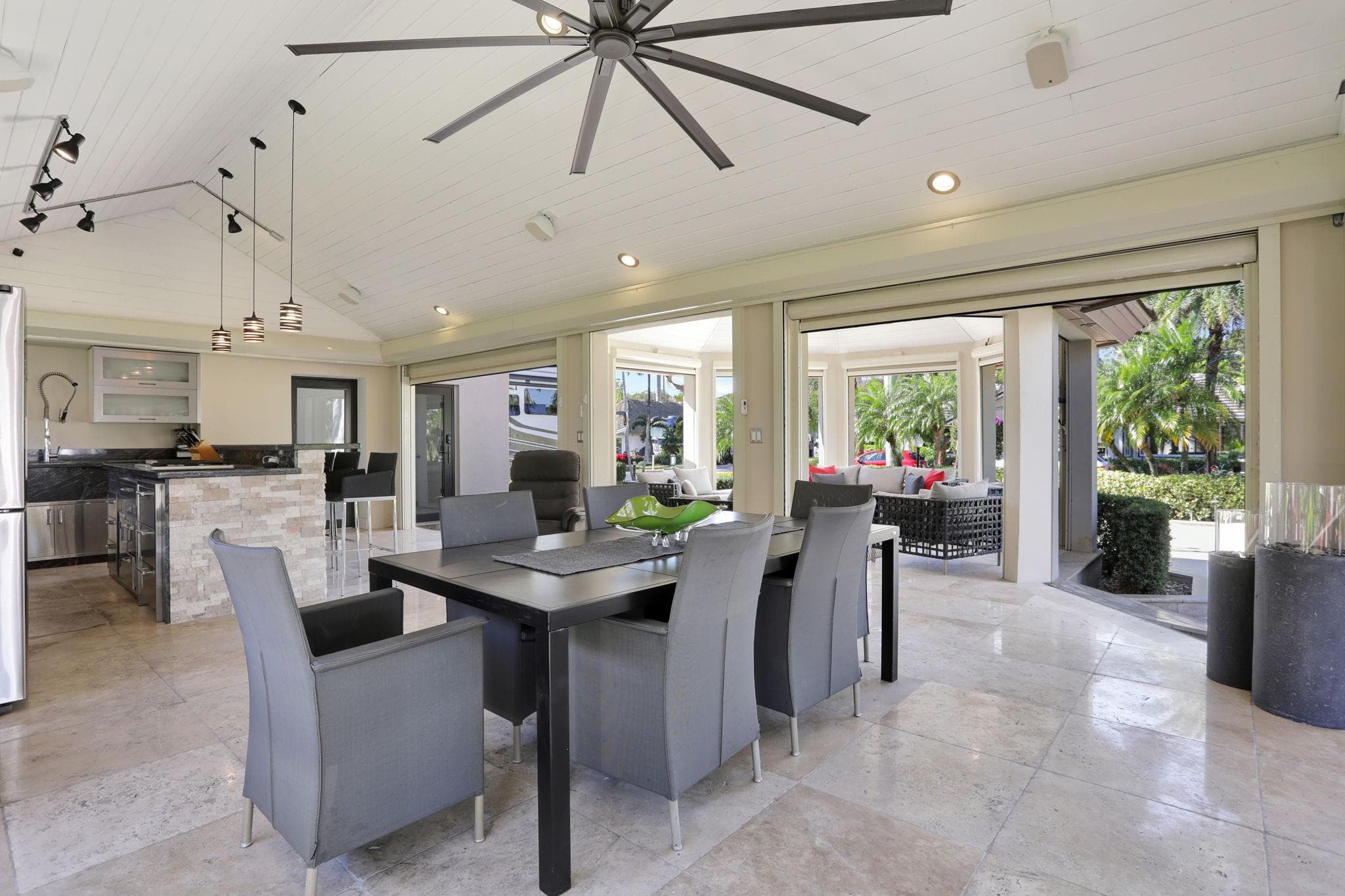 431 S Cortez Drive 431, Margate, FL 33068 — photo 7 of 35