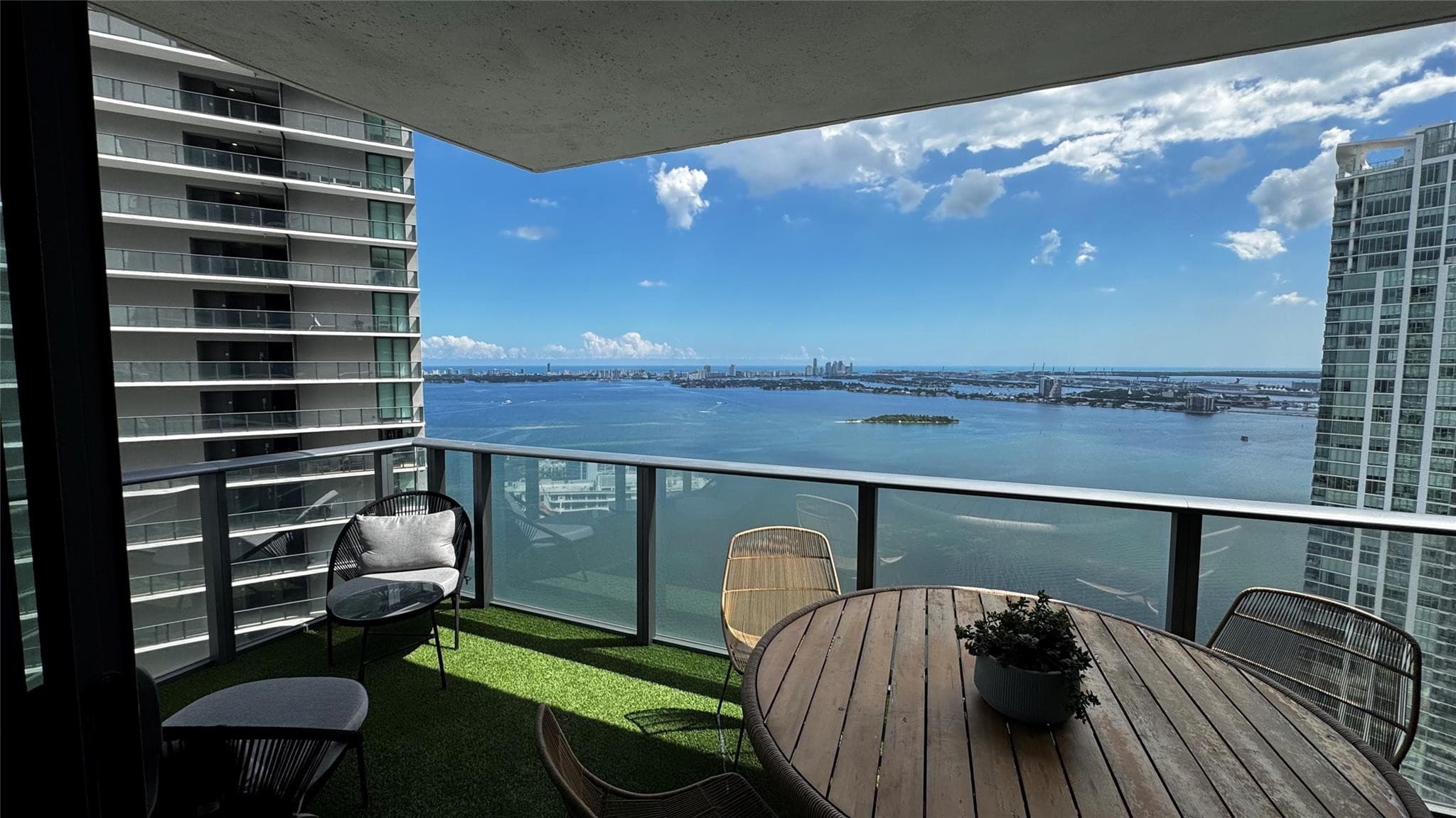 650 NE 32nd Street 4307, Miami, FL 33137 — photo 2 of 46