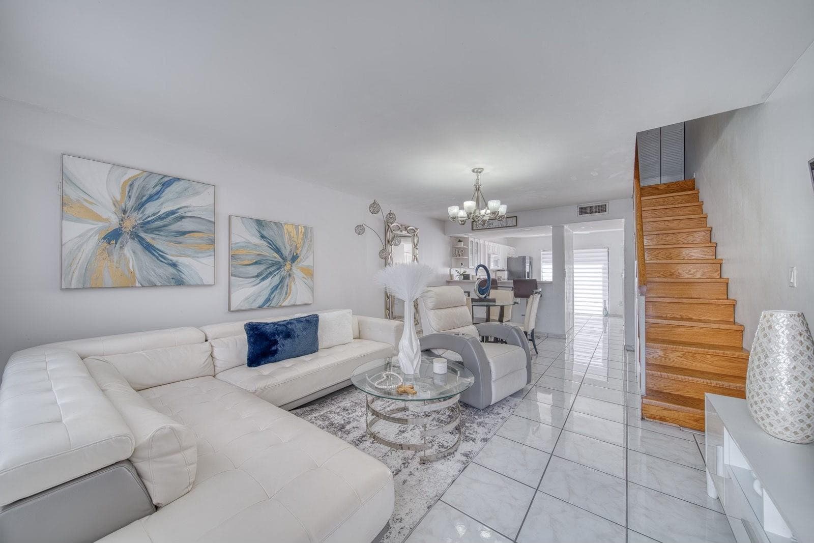 2612 W 54th Place Unit 204, Hialeah, FL 33016 — photo 2 of 22