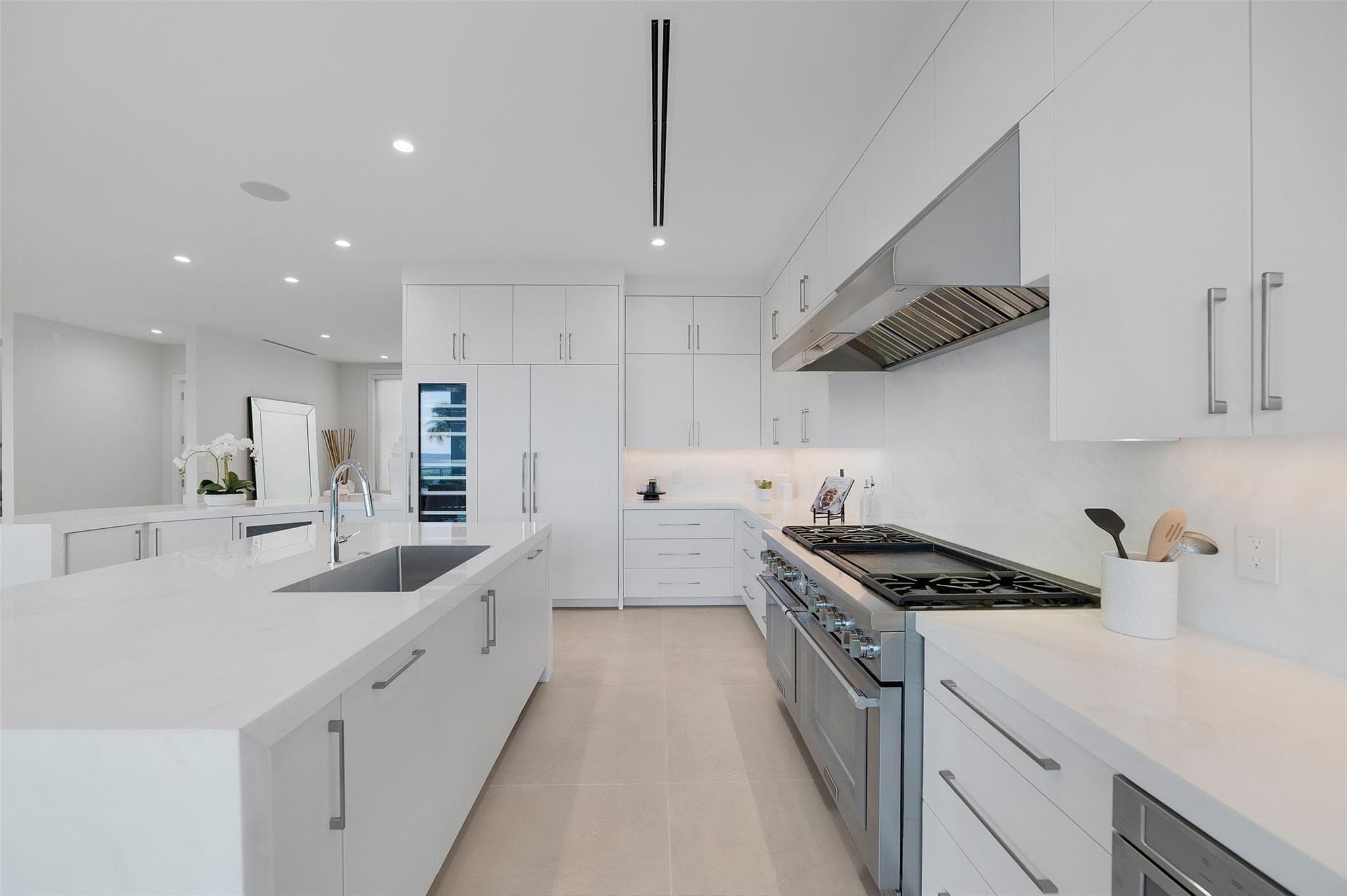 1813 N Fort Lauderdale Beach Boulevard, Fort Lauderdale, FL 33305 — photo 29 of 60