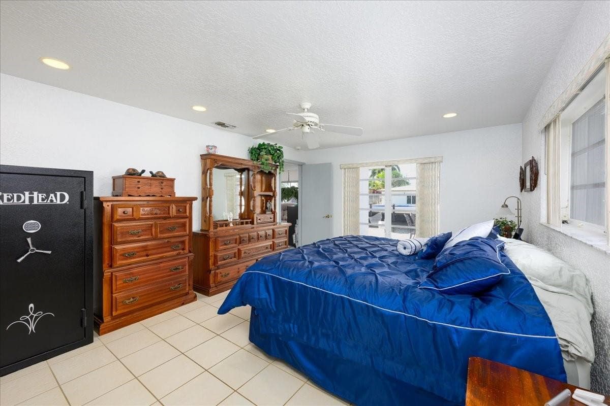 200 SE 11th Street, Pompano Beach, FL 33060 — photo 9 of 30