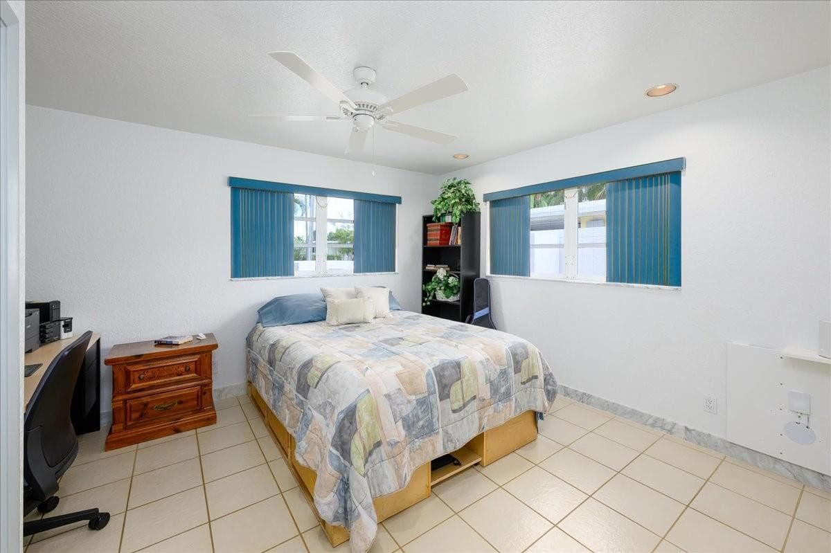200 SE 11th Street, Pompano Beach, FL 33060 — photo 23 of 30