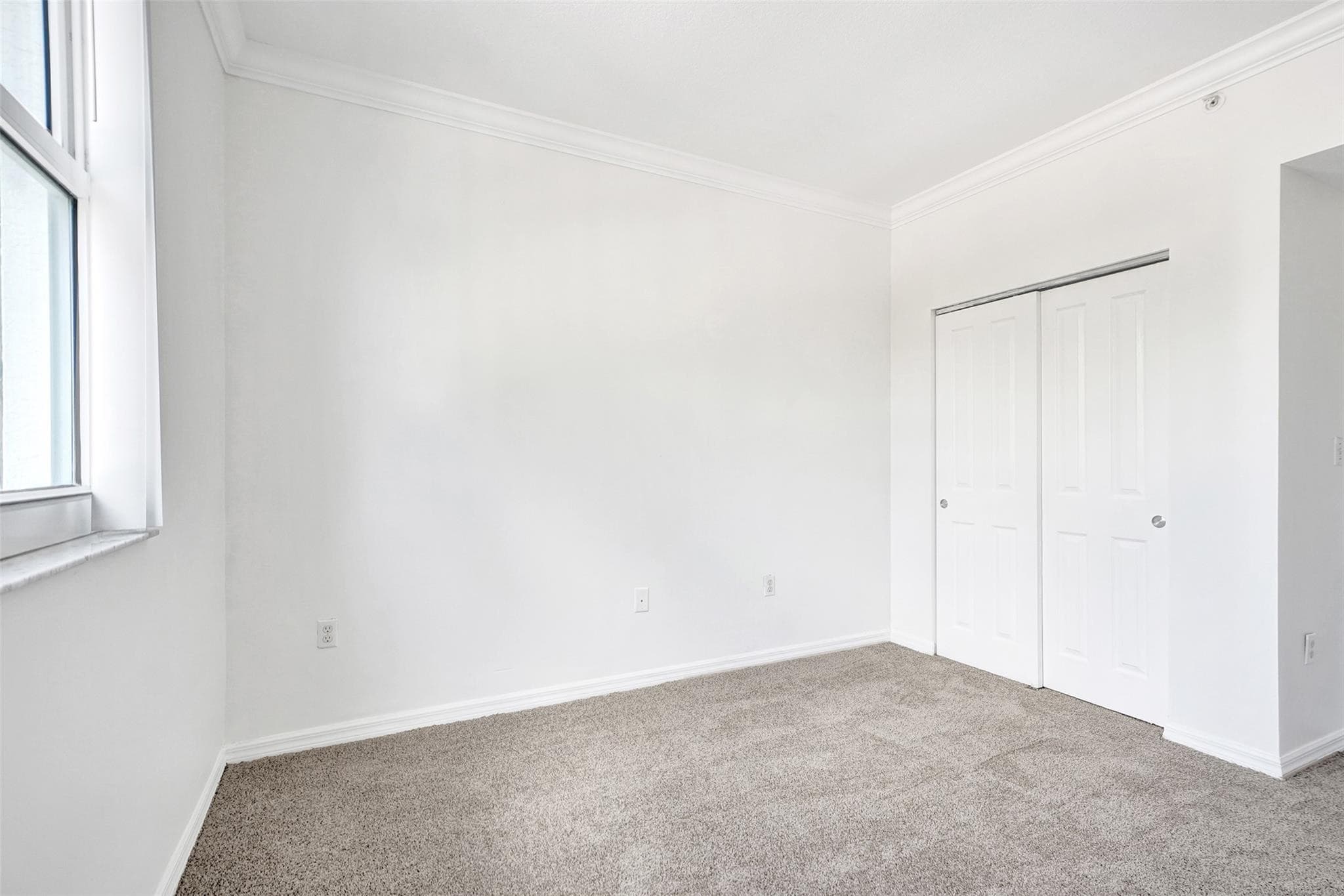 9172 Collins Avenue 302, Surfside, FL 33154 — photo 15 of 30