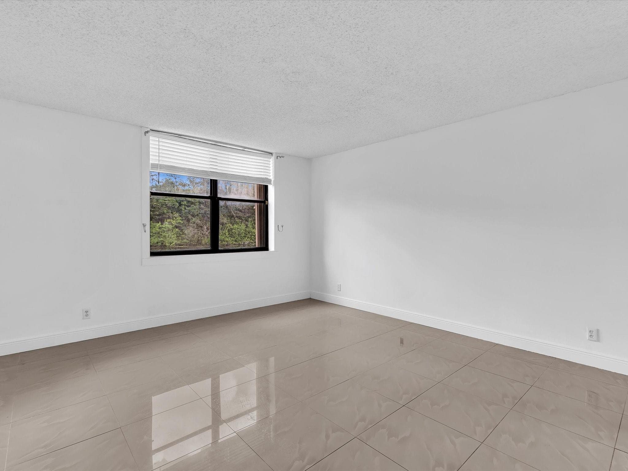 2659 N Carambola Circle 106, Pompano Beach, FL 33066 — photo 30 of 88