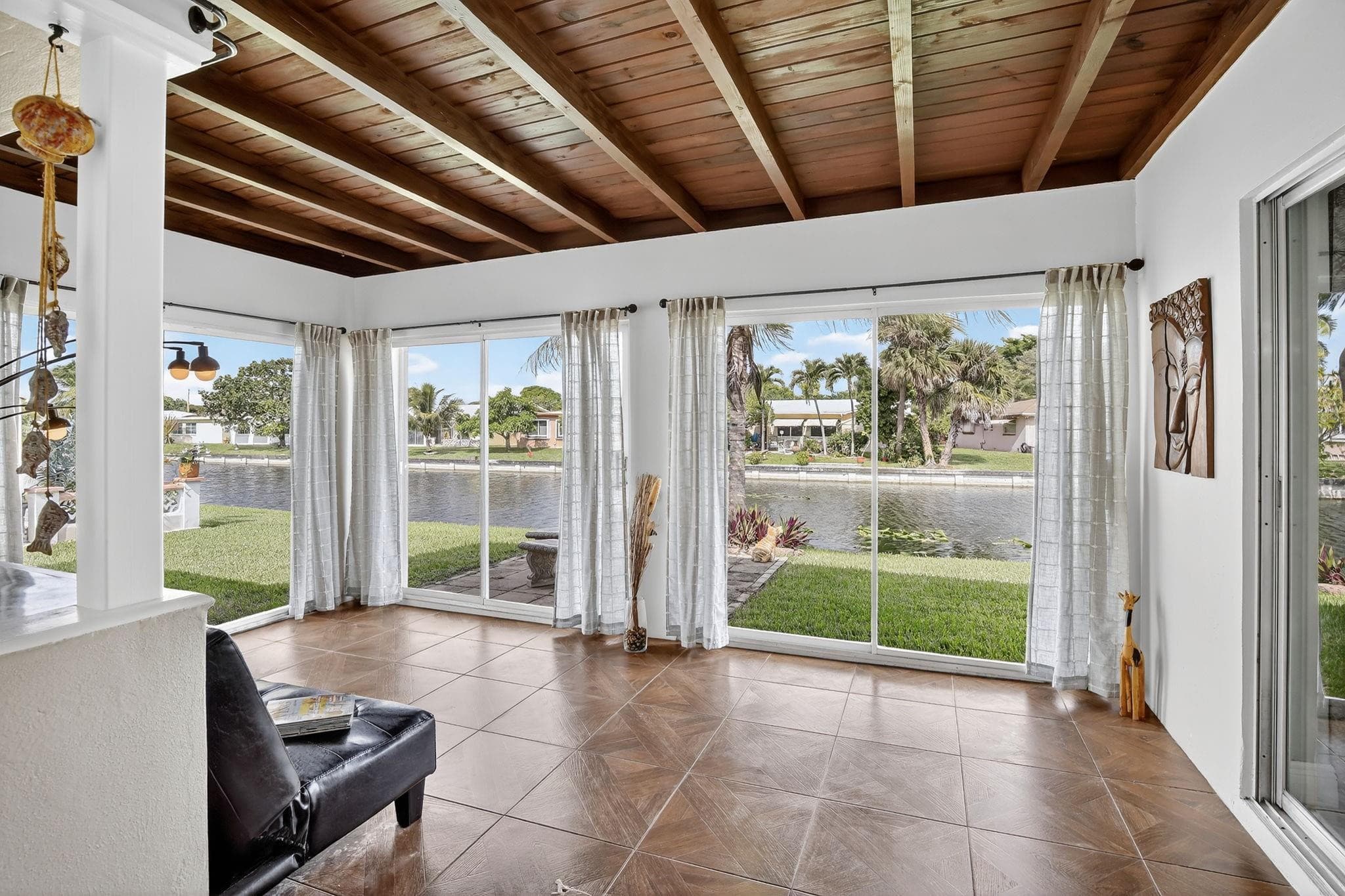 4305 NW 49th Drive, Tamarac, FL 33319 — photo 5 of 40
