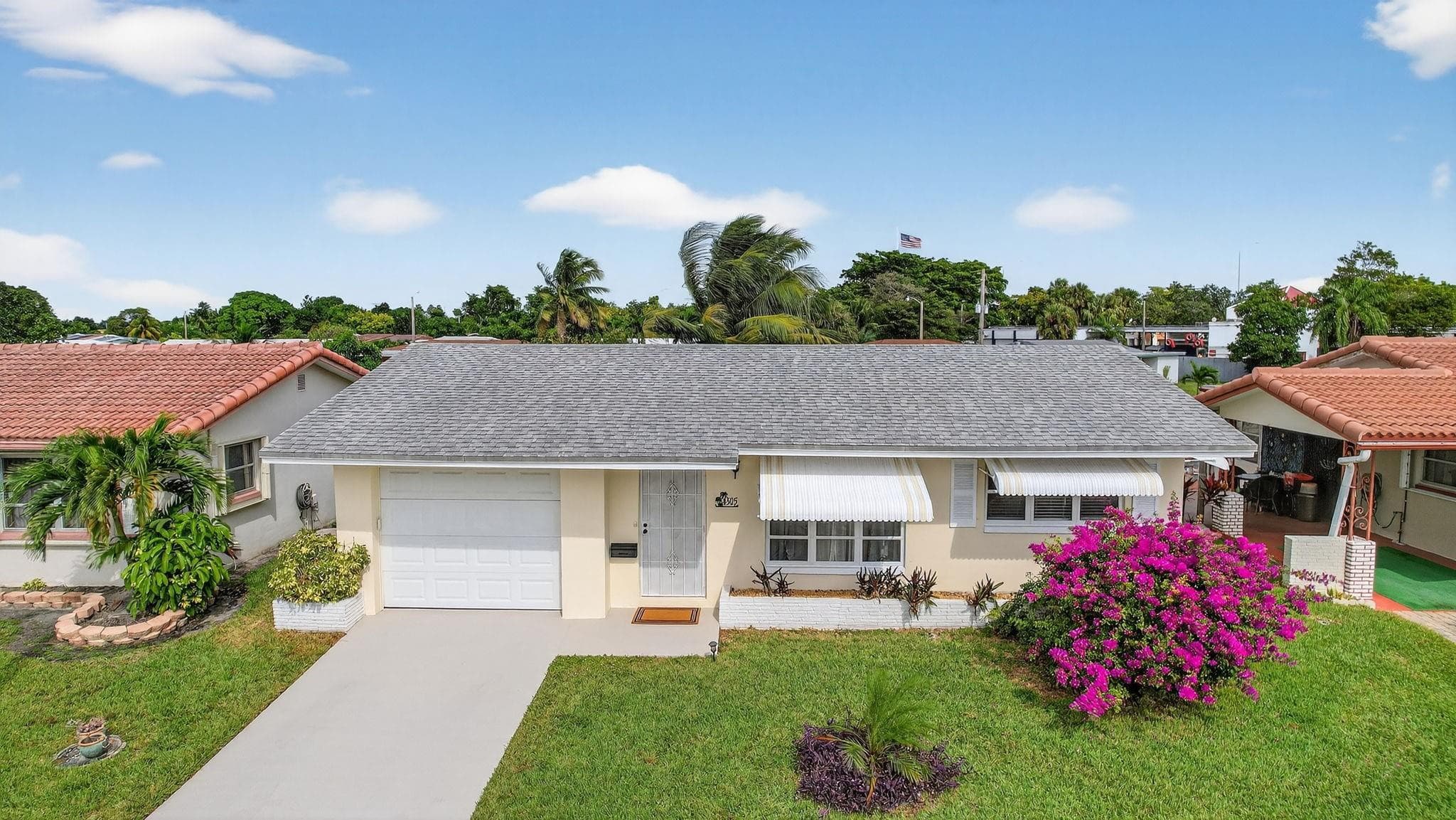 4305 NW 49th Drive, Tamarac, FL 33319 — photo 2 of 40