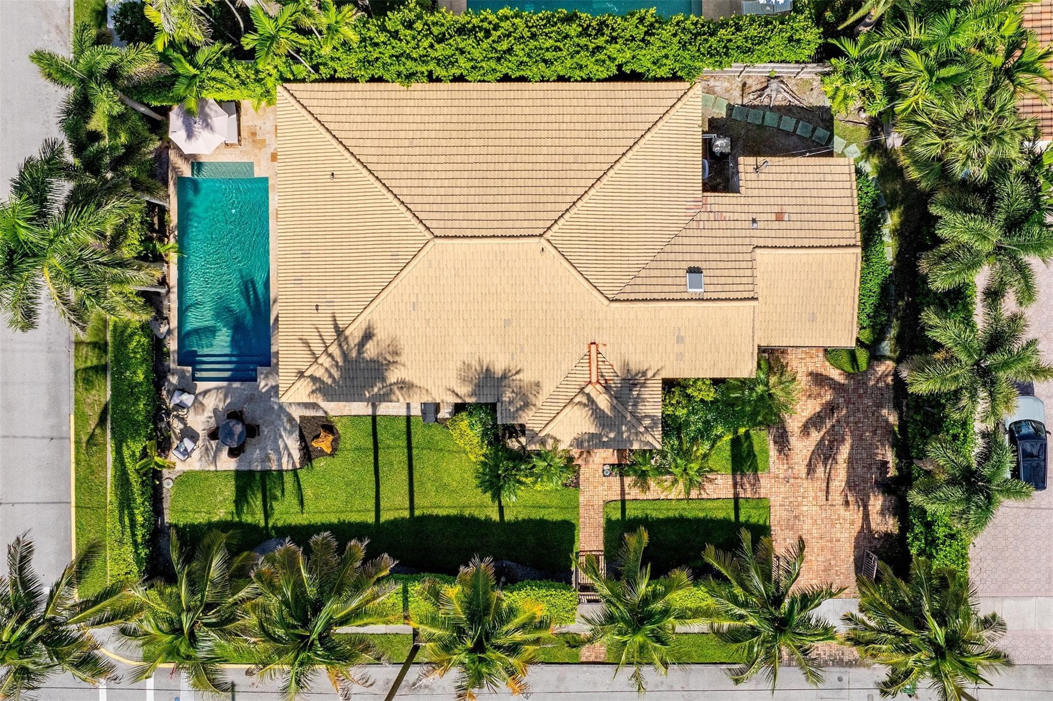 359 Poinciana Drive, Fort Lauderdale, FL 33301 — photo 2 of 52