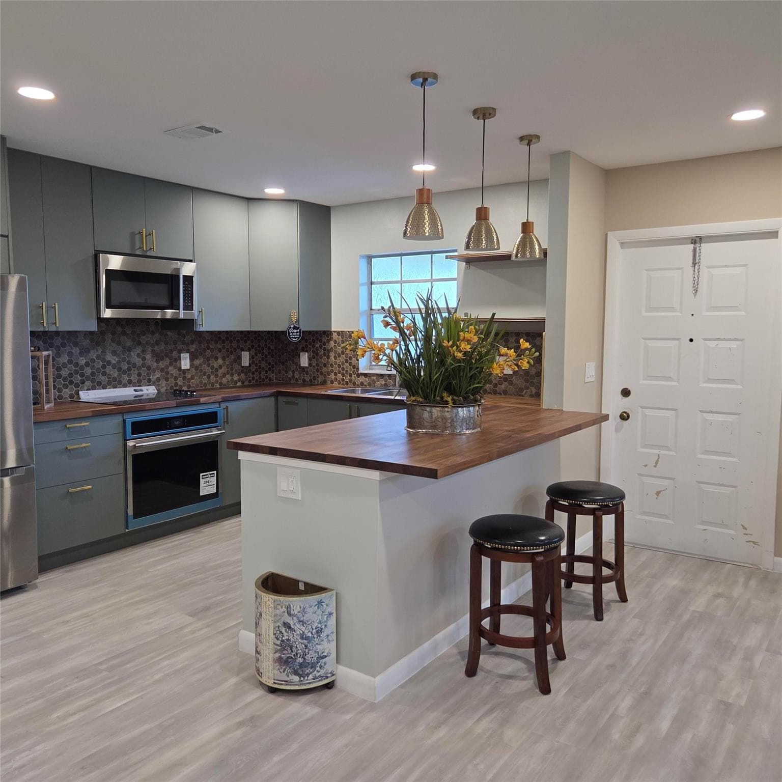 5385 Lakefront Boulevard A, Delray Beach, FL 33484 — photo 3 of 31