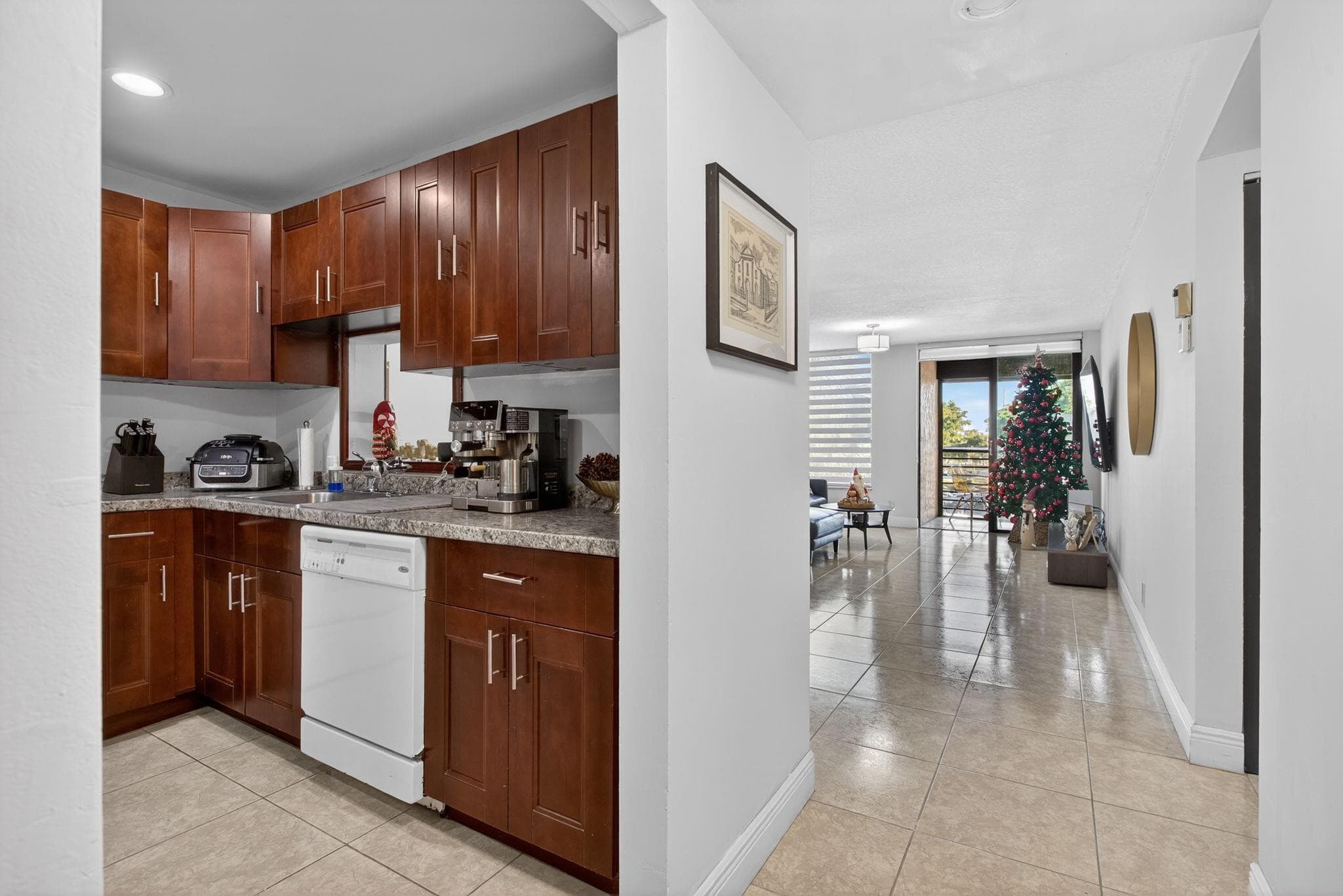6301 N University Drive 319, Tamarac, FL 33321 — photo 6 of 32