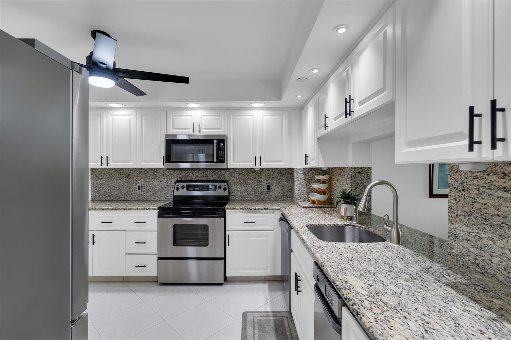 1167 Hillsboro Mile 306, Hillsboro Beach, FL 33062 — photo 16 of 50