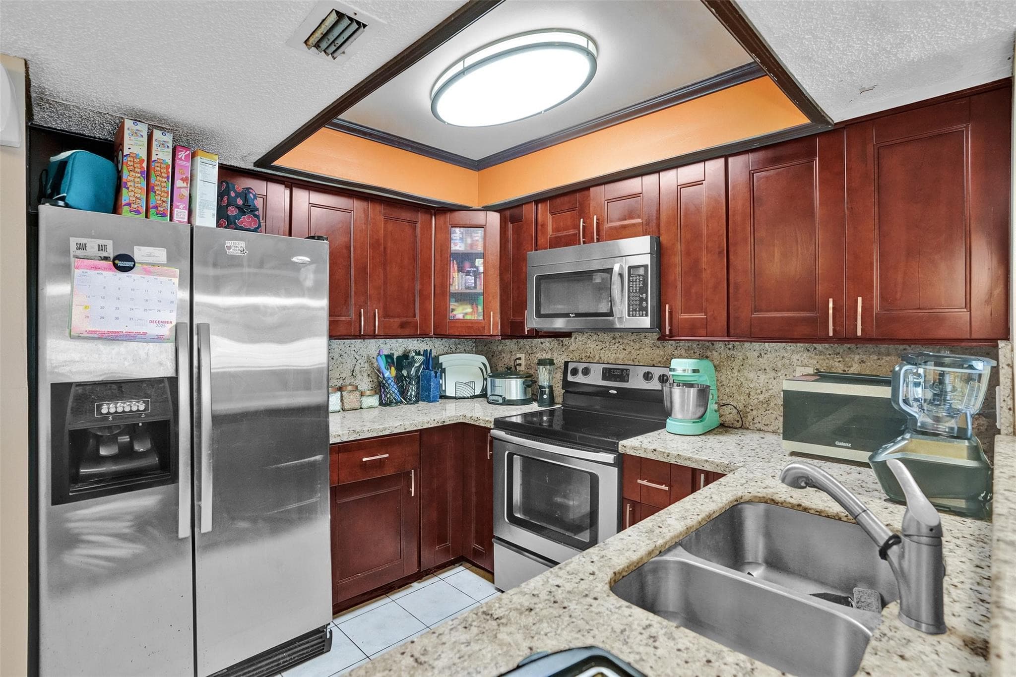 8081 NW 11th Street E, Margate, FL 33063 — photo 9 of 28