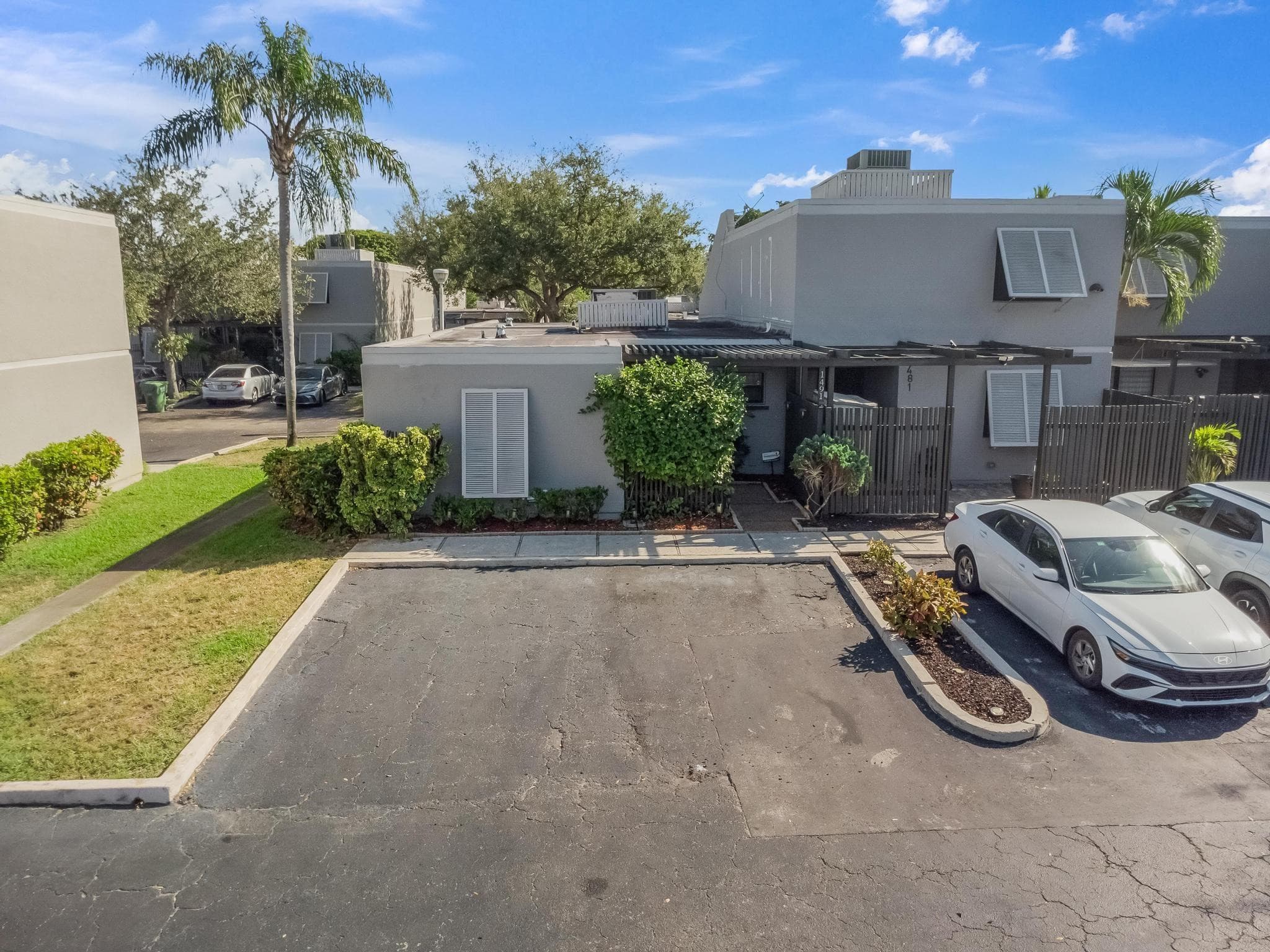 1491 NW 112th Way, Pembroke Pines, FL 33026 — photo 4 of 55