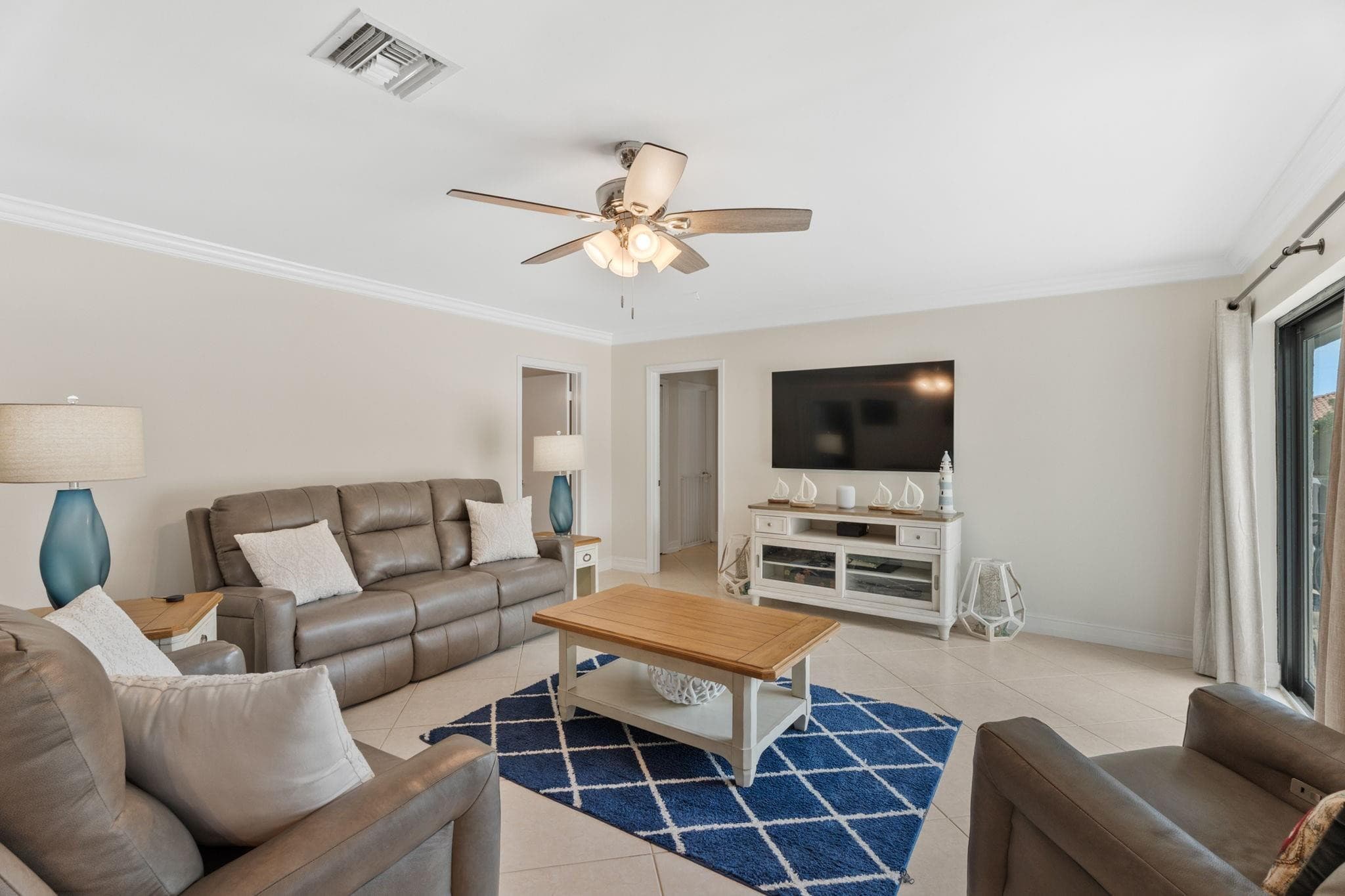 5570 NE 26 Avenue, Fort Lauderdale, FL 33308 — photo 20 of 55