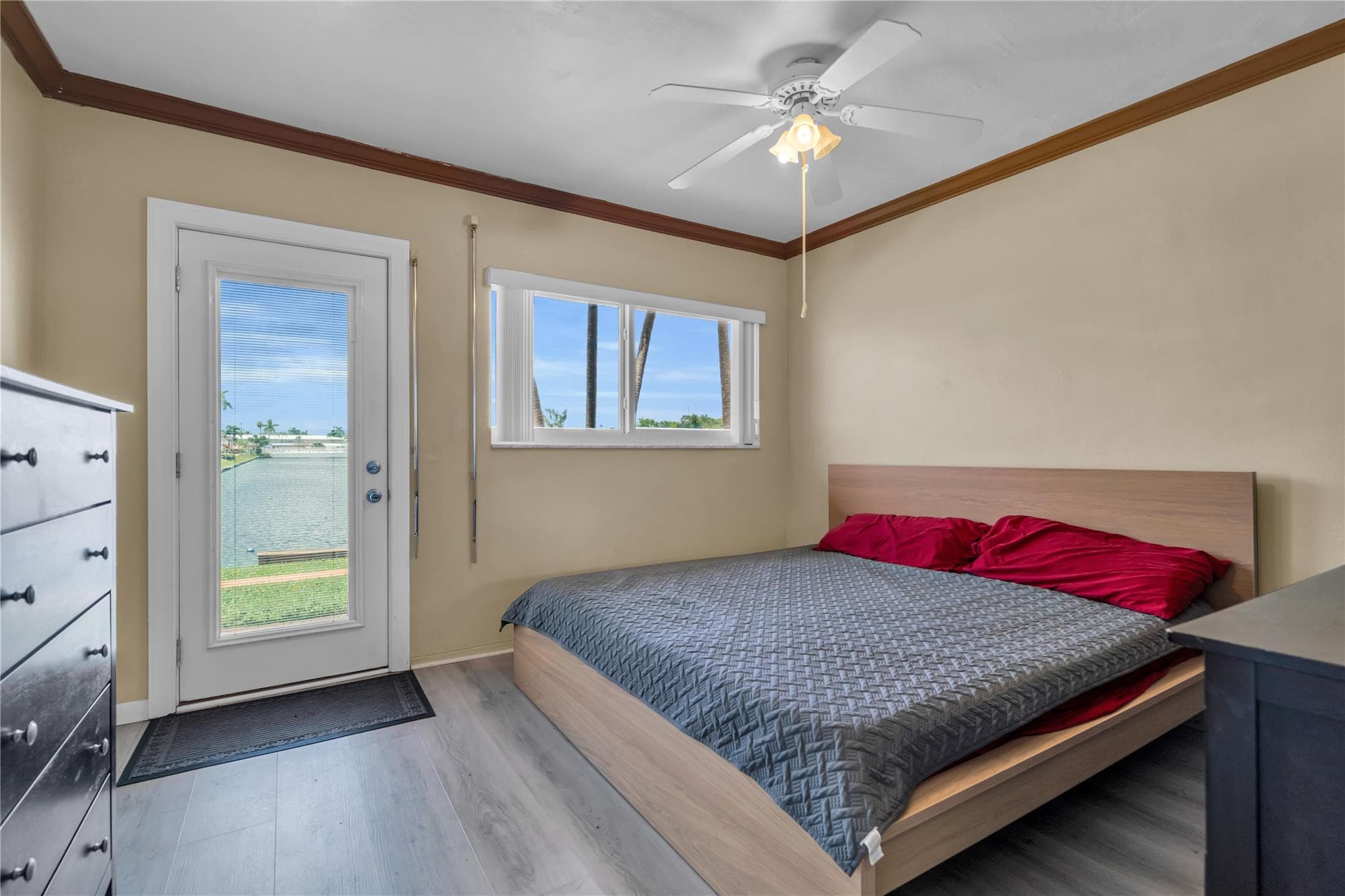 1050 SW 11th Street 1L, Hallandale Beach, FL 33009 — photo 7 of 10