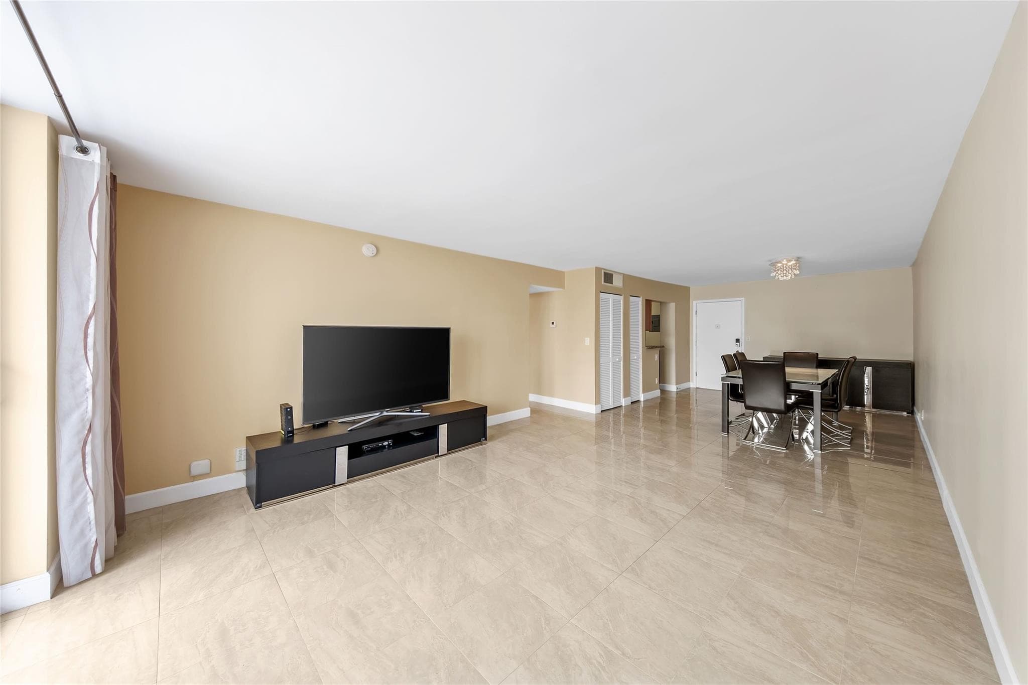 1849 S Ocean Drive 711, Hallandale Beach, FL 33009 — photo 5 of 31