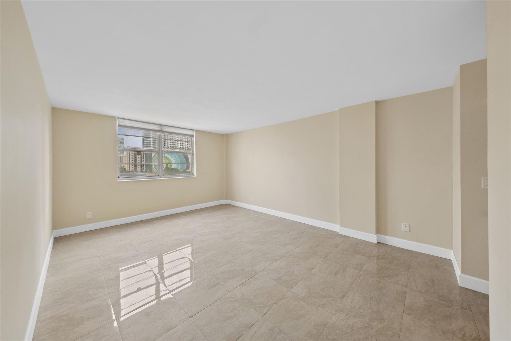 1849 S Ocean Drive 711, Hallandale Beach, FL 33009 — photo 12 of 31