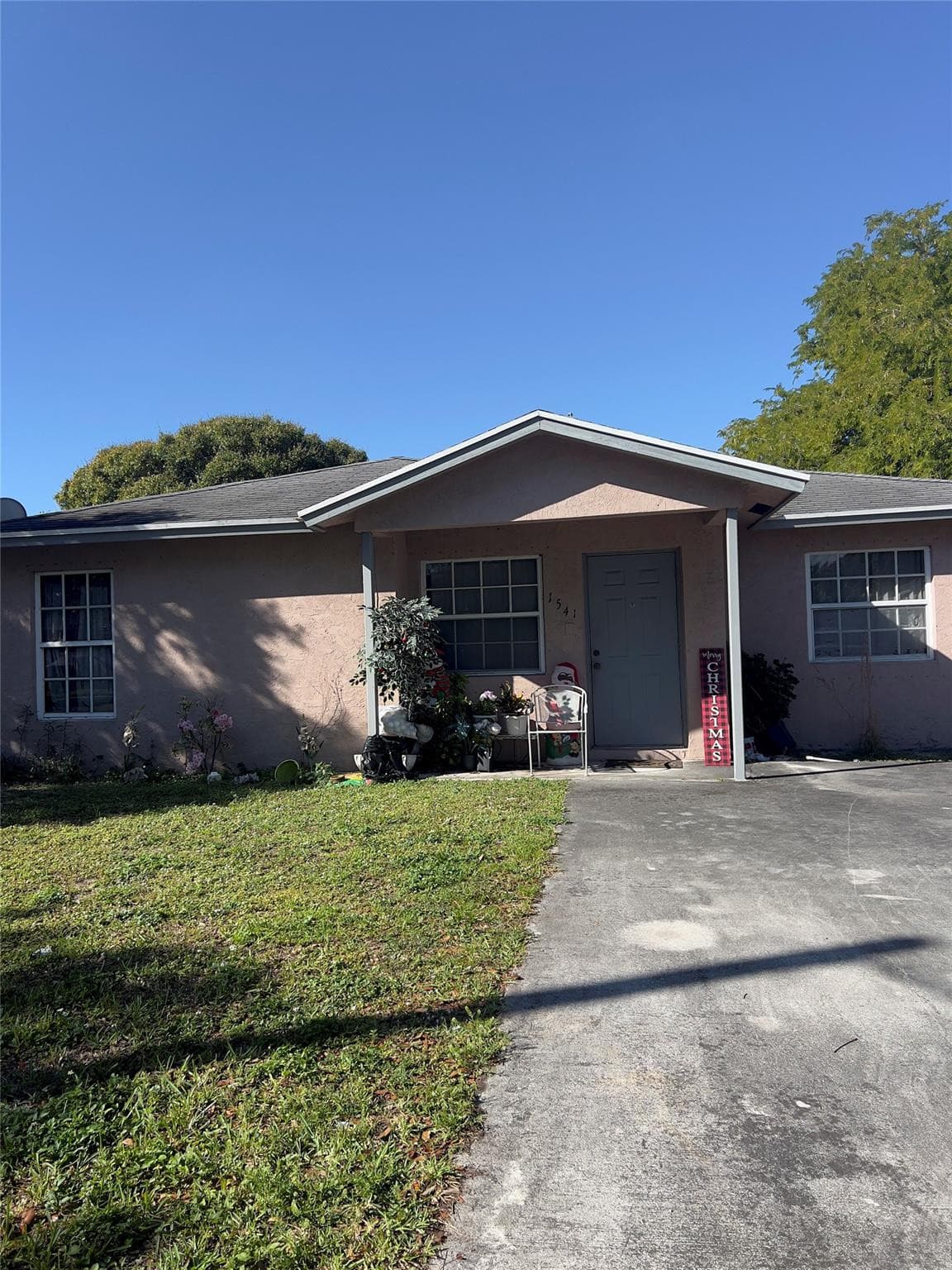 1541 NW 7th Lane, Pompano Beach, FL 33060 — photo 1 of 2