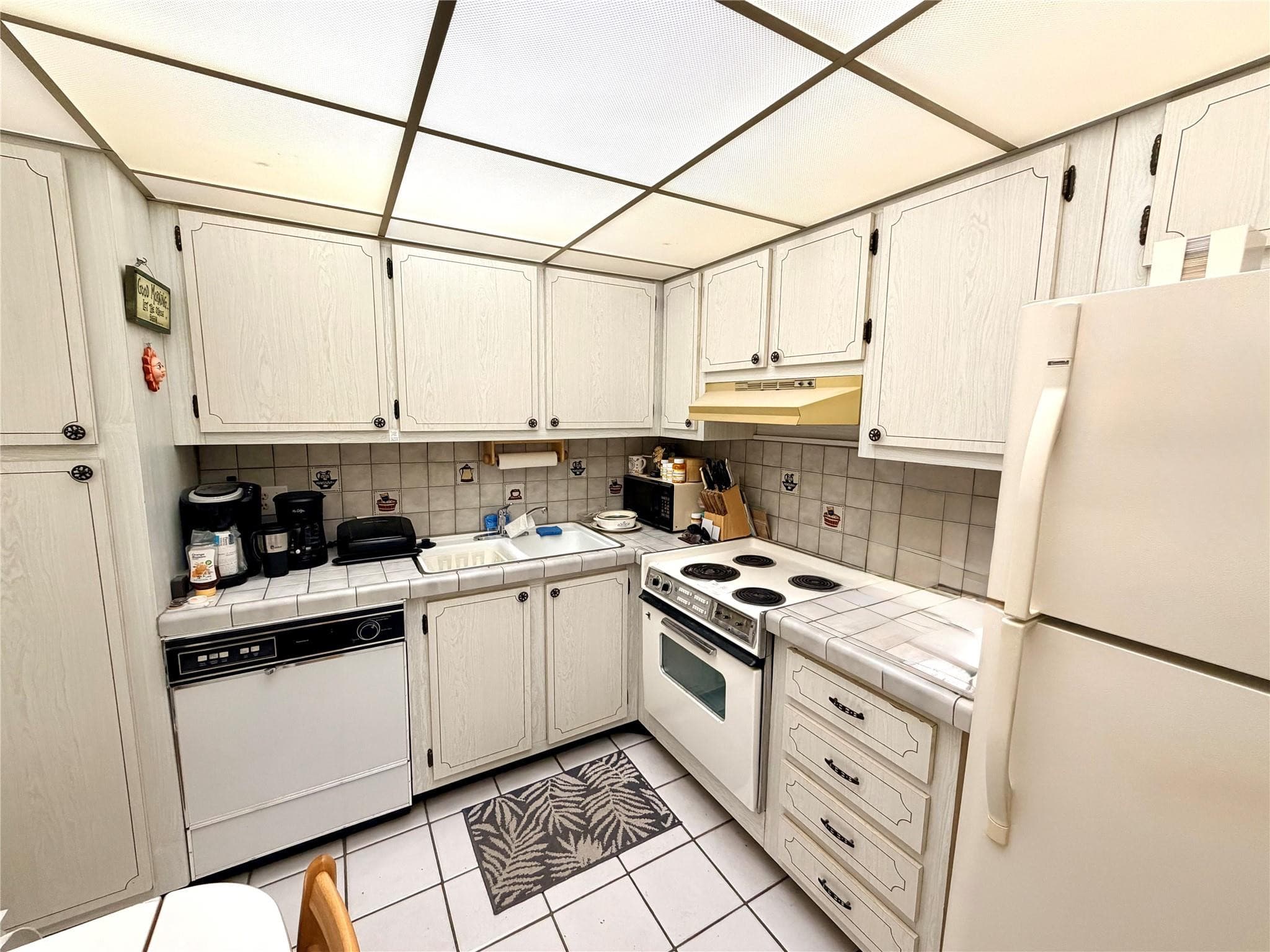 136 S Cypress Road 317, Pompano Beach, FL 33060 — photo 4 of 24