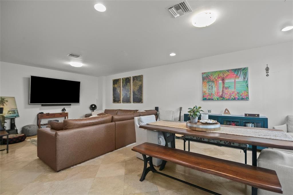 732 NE 15th Avenue, Fort Lauderdale, FL 33304 — photo 13 of 48