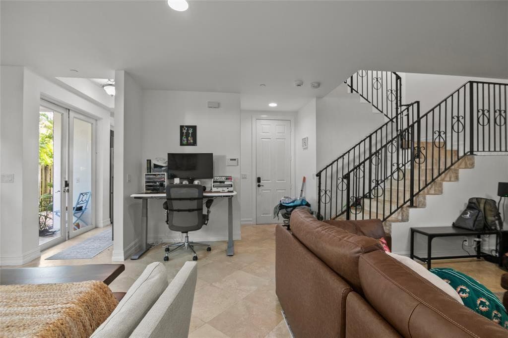 732 NE 15th Avenue, Fort Lauderdale, FL 33304 — photo 17 of 48