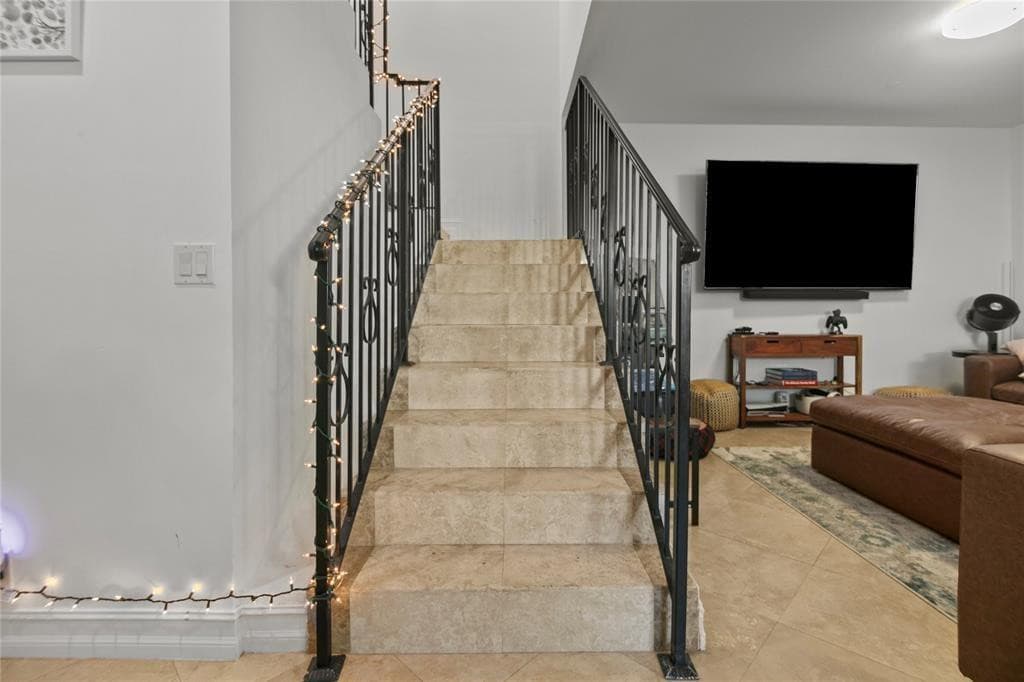 732 NE 15th Avenue, Fort Lauderdale, FL 33304 — photo 19 of 48