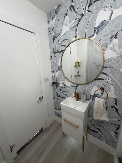 2421 Lake Pancoast Drive EG, Miami Beach, FL 33140 — photo 13 of 28