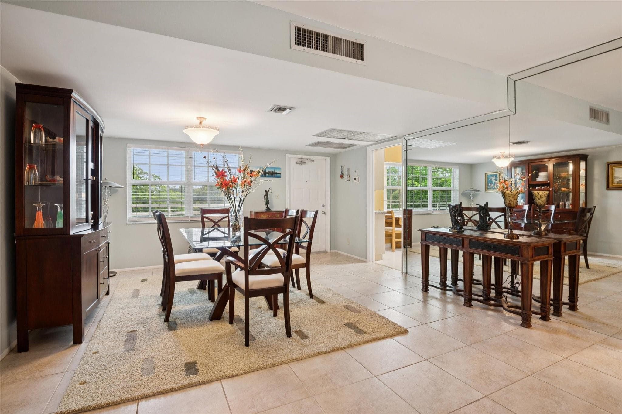 3900 Oaks Clubhouse Drive 409, Pompano Beach, FL 33069 — photo 4 of 15