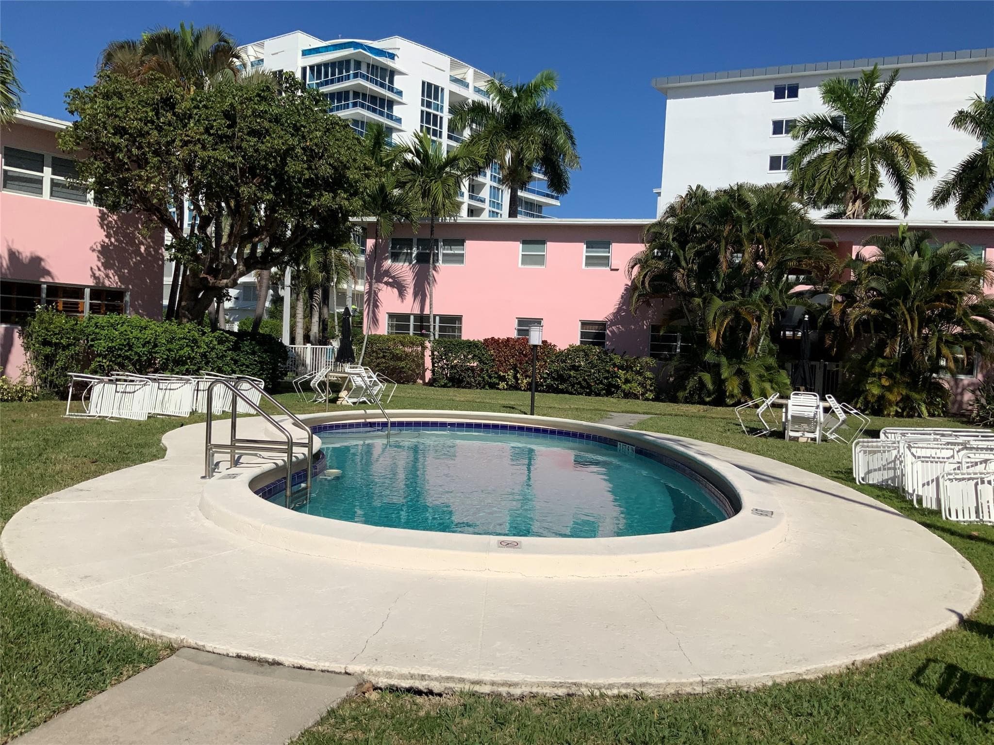700 Bayshore Drive 13, Fort Lauderdale, FL 33304 — photo 1 of 25