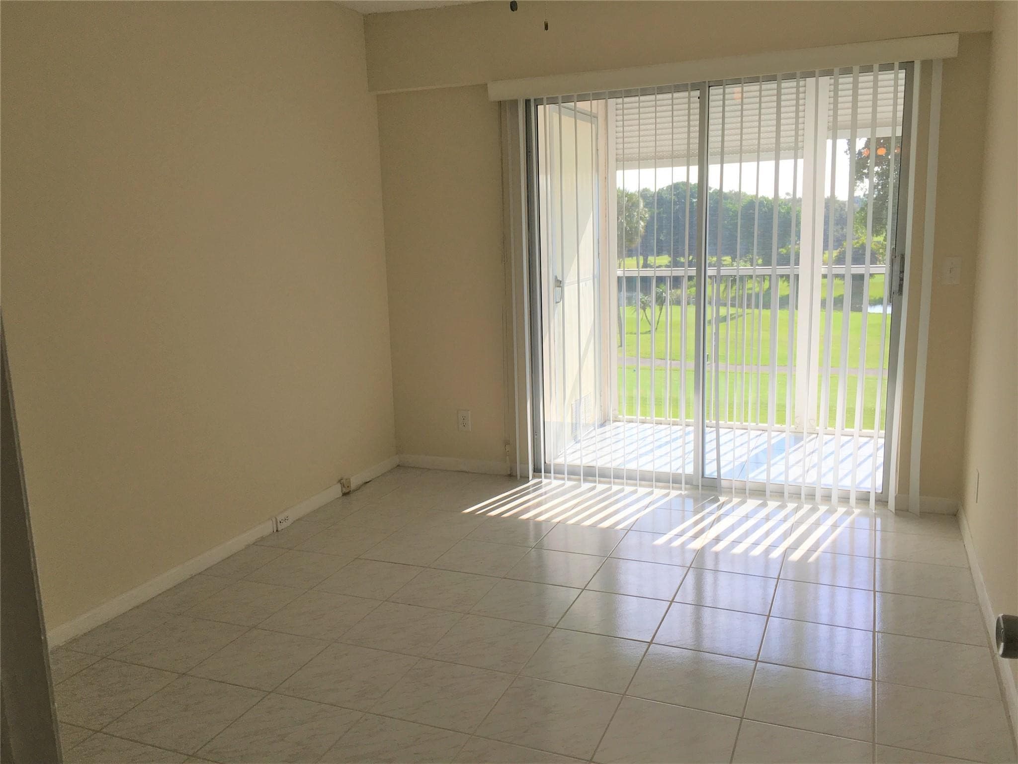 551 SW 135th Avenue 405b, Pembroke Pines, FL 33027 — photo 22 of 36