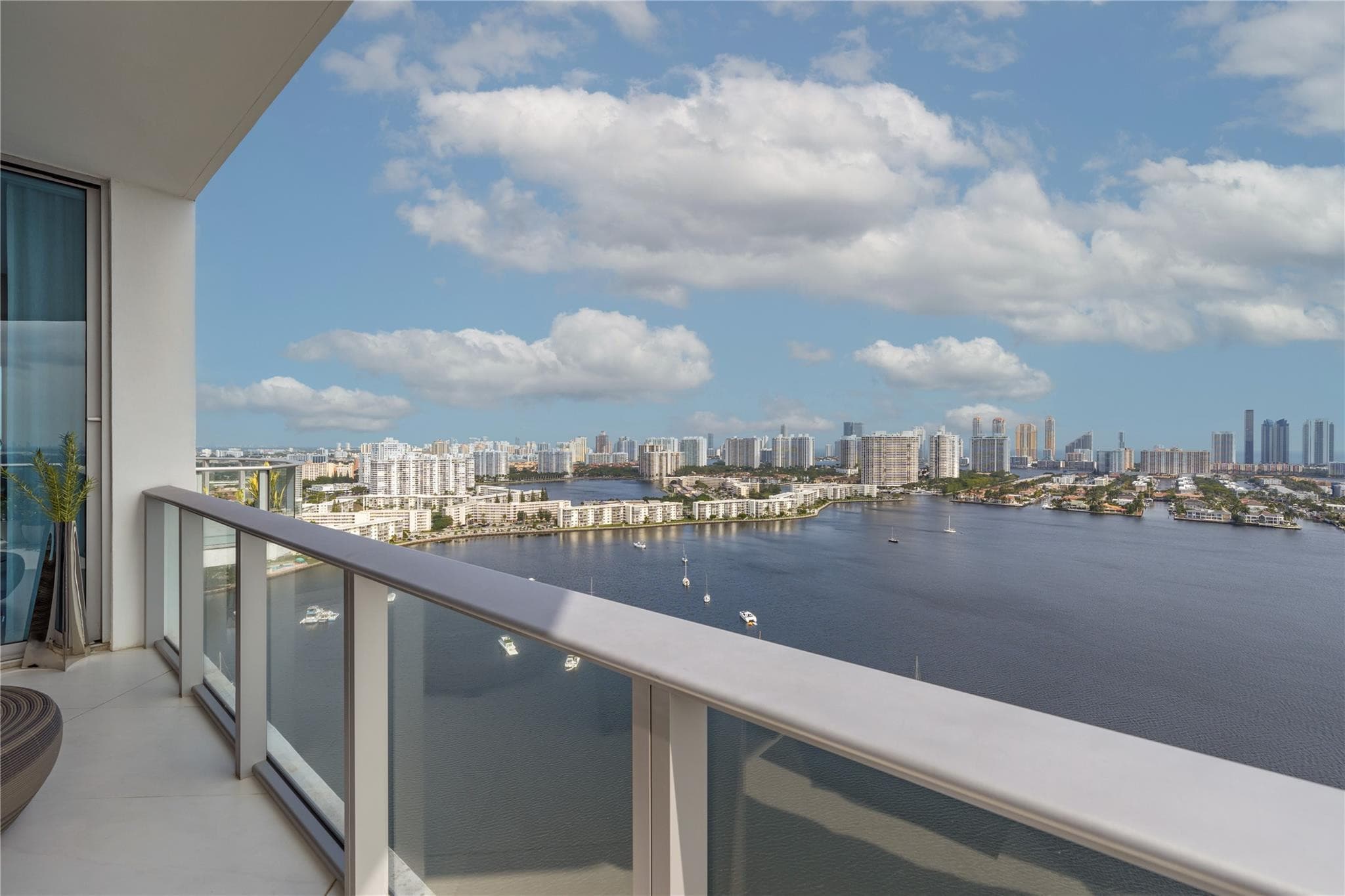 17301 Biscayne Boulevard Ph 7, Aventura, FL 33160 — photo 53 of 70