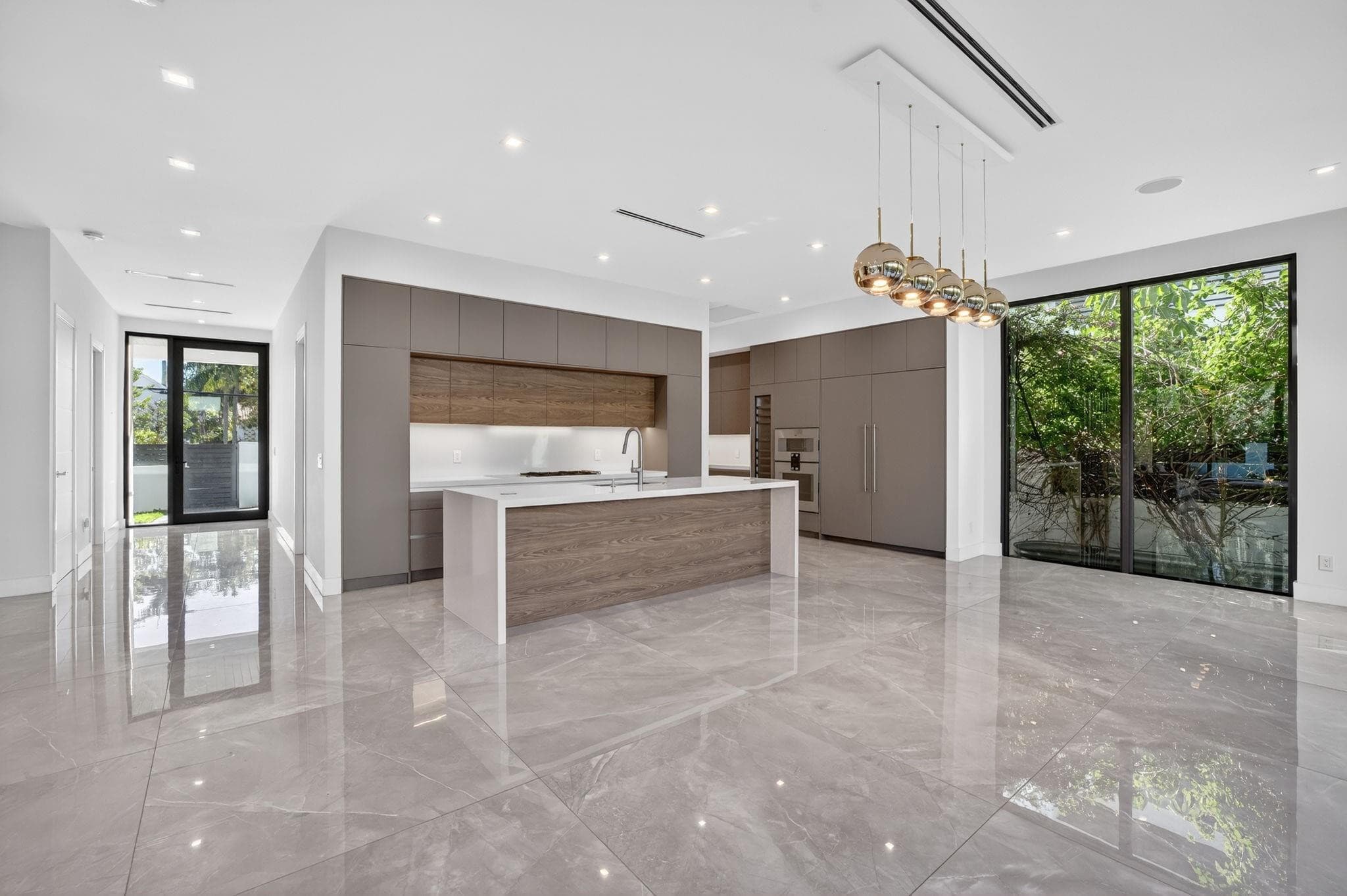 1225 NE 4th Street, Fort Lauderdale, FL 33301 — photo 3 of 43