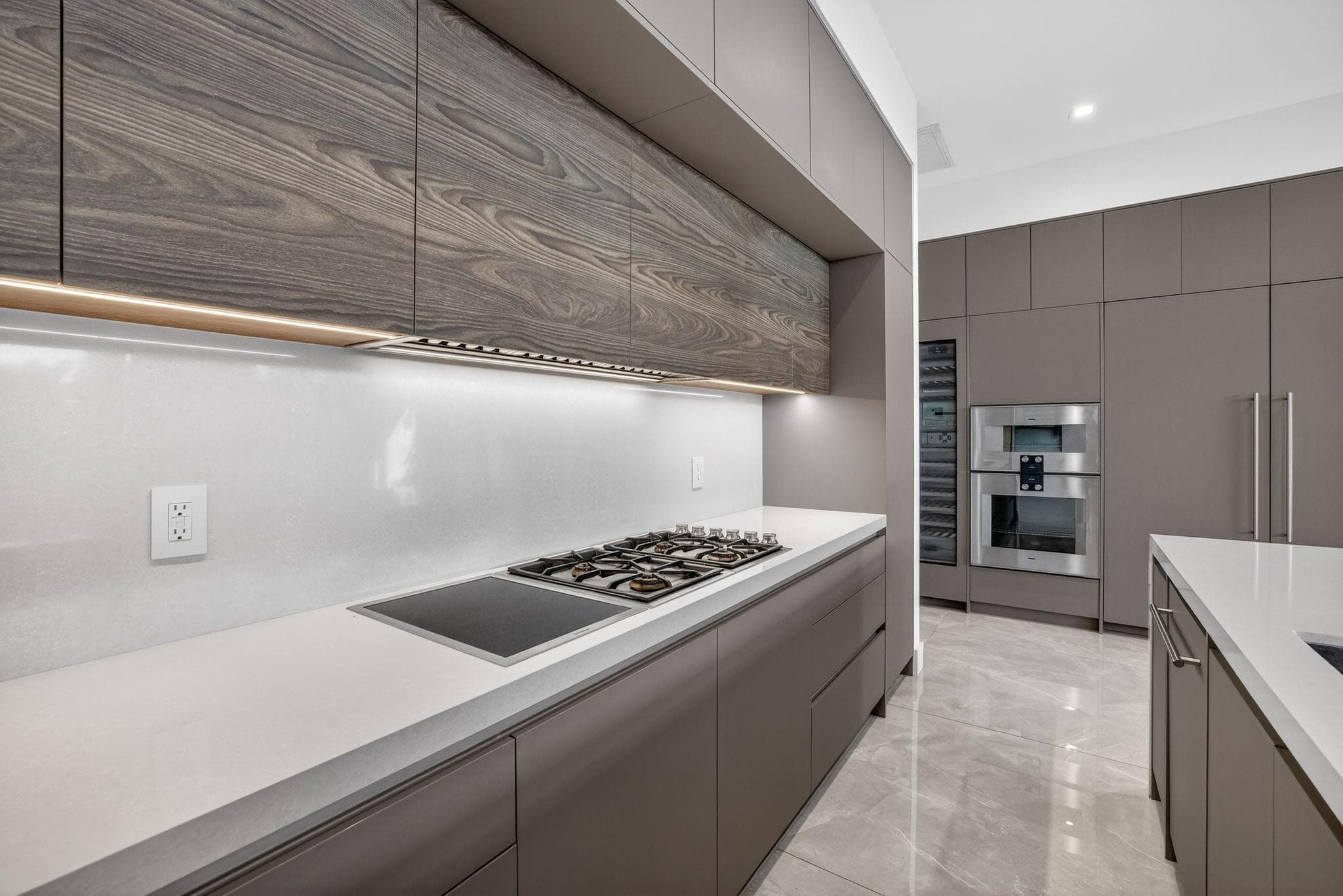 1225 NE 4th Street, Fort Lauderdale, FL 33301 — photo 4 of 43