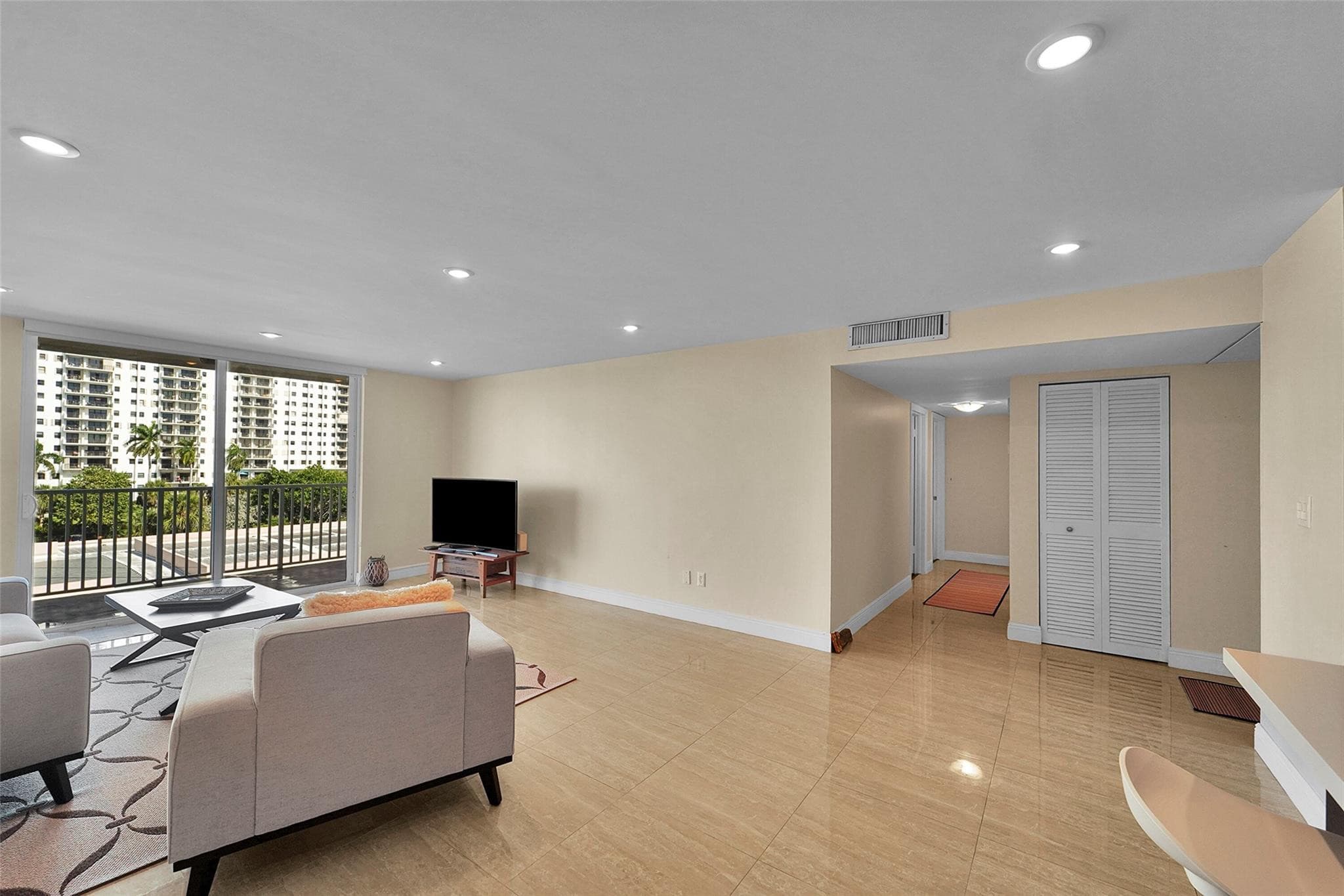 1401 S Ocean Drive 502, Hollywood, FL 33019 — photo 20 of 53