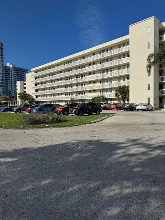 2859 Leonard Drive G414, Aventura, FL 33160 — photo 2 of 28