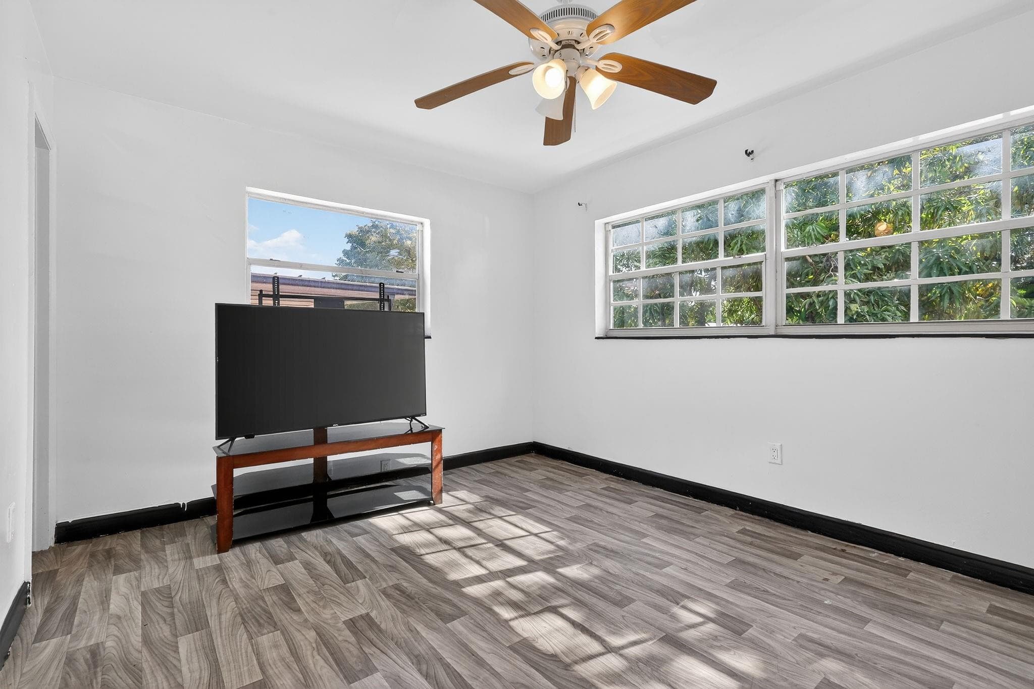 269 NE 110th Terrace, Miami, FL 33161 — photo 11 of 36