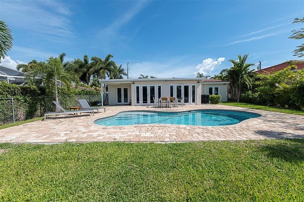1162 Hayes Street, Hollywood, FL 33019 — photo 2 of 38
