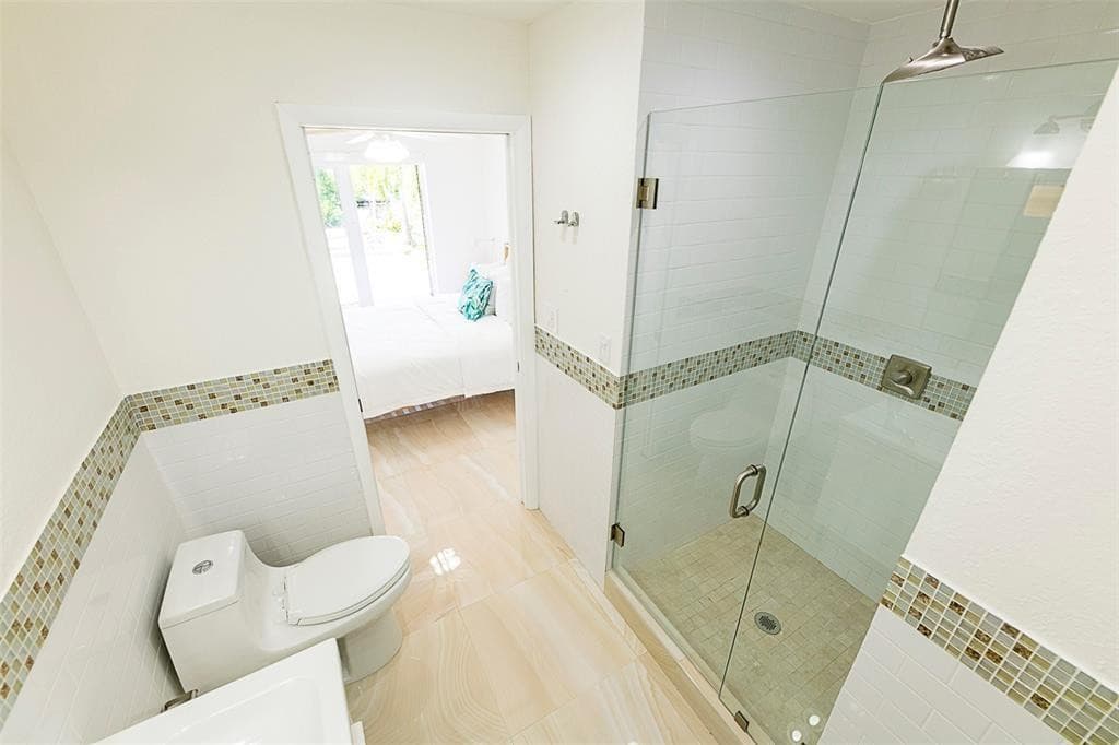 1162 Hayes Street, Hollywood, FL 33019 — photo 15 of 38