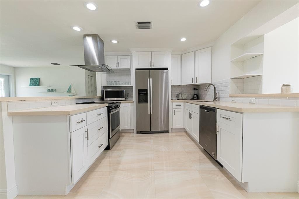 1162 Hayes Street, Hollywood, FL 33019 — photo 25 of 38