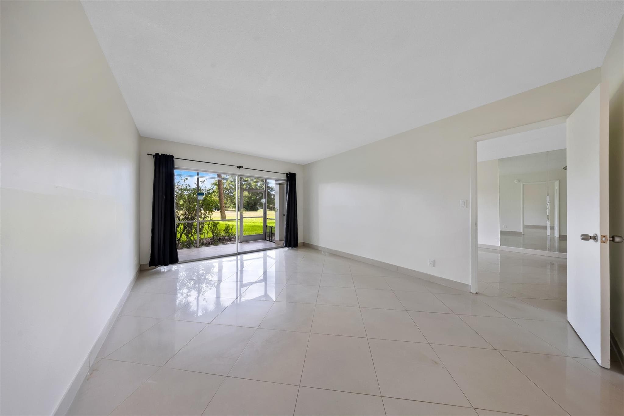 2850 N Palm Aire Drive 104, Pompano Beach, FL 33069 — photo 12 of 23