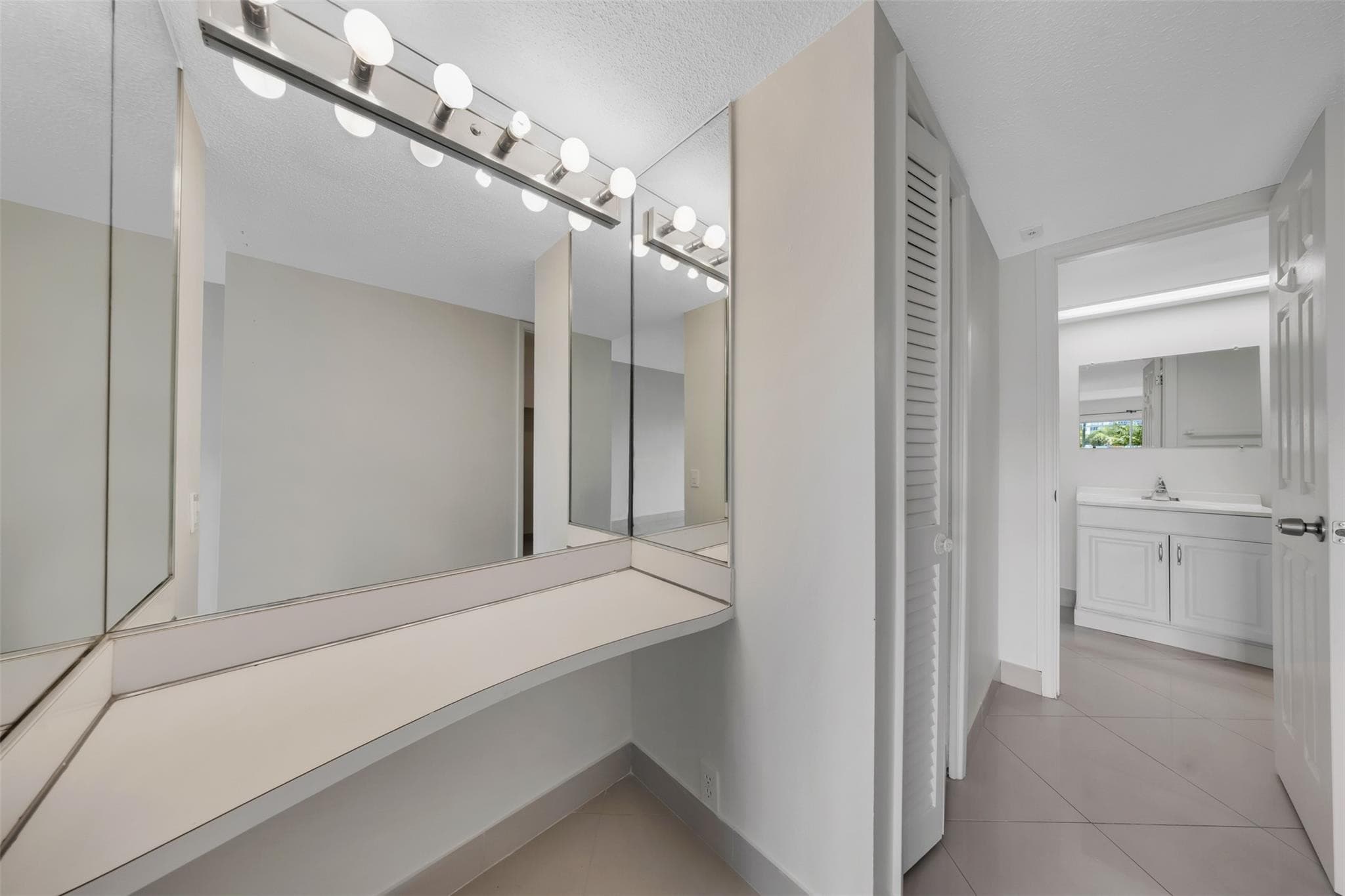 2850 N Palm Aire Drive 104, Pompano Beach, FL 33069 — photo 16 of 23