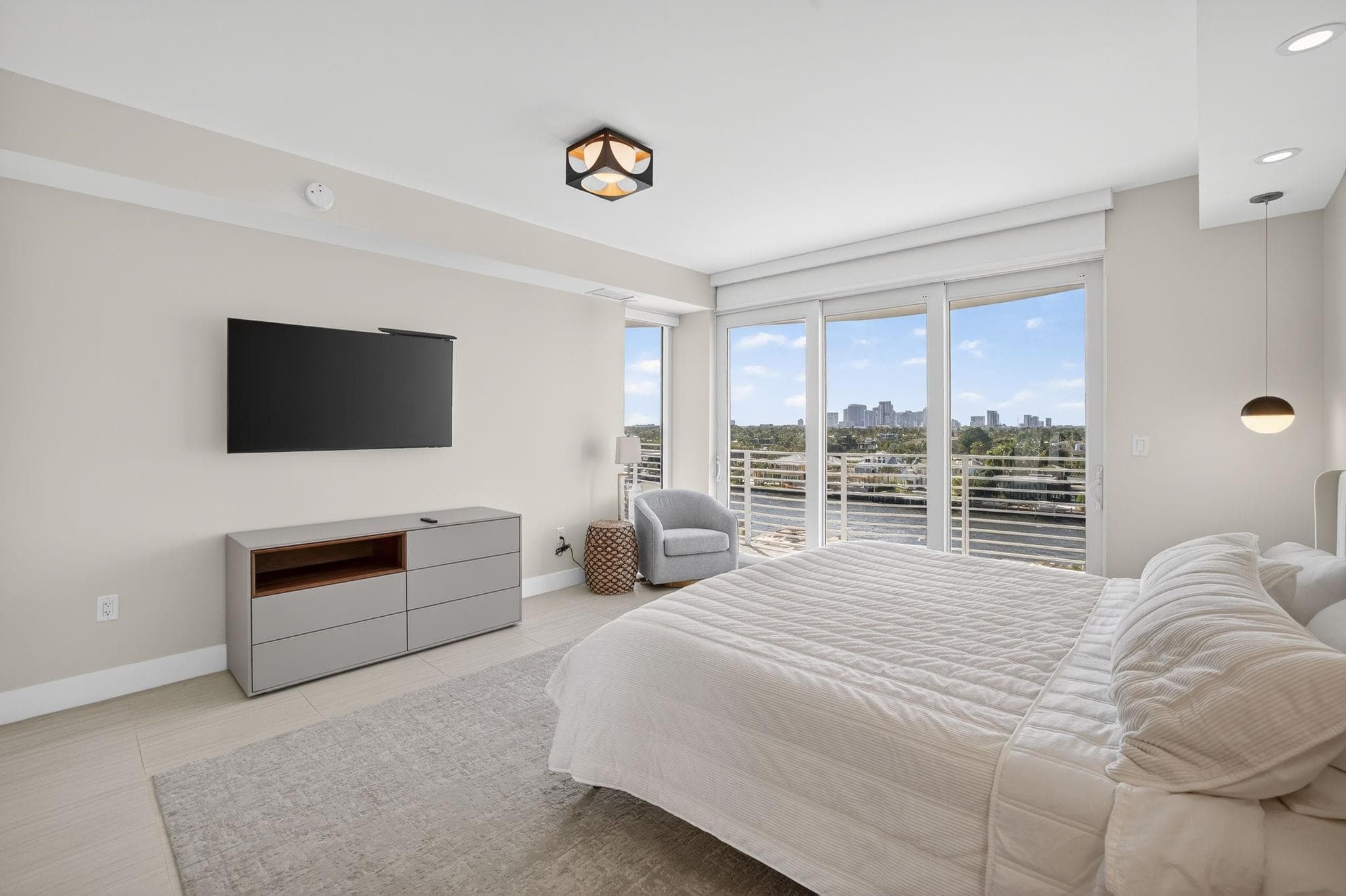 612 Bayshore Drive 702, Fort Lauderdale, FL 33304 — photo 18 of 56