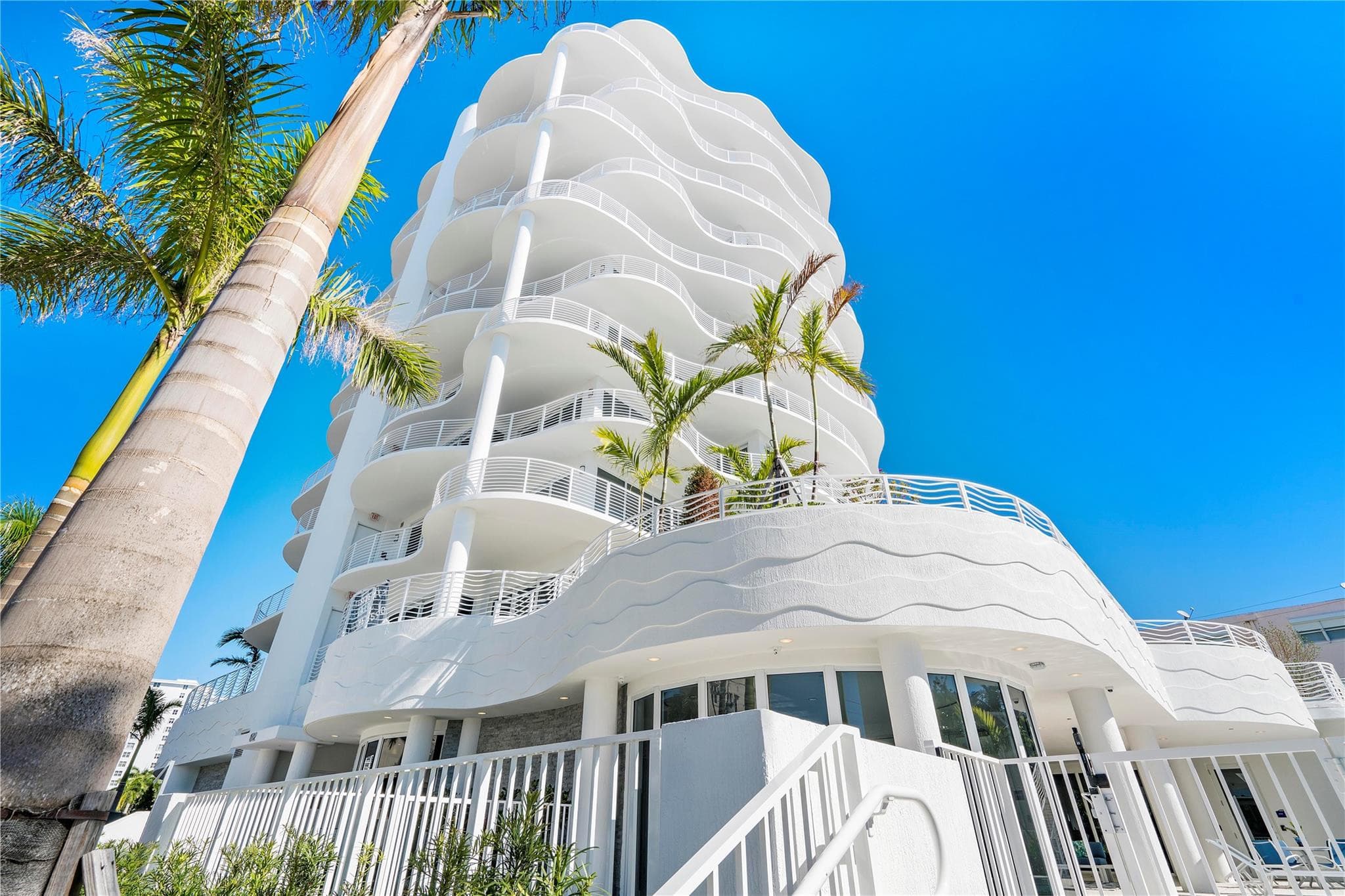 612 Bayshore Drive 702, Fort Lauderdale, FL 33304 — photo 48 of 56