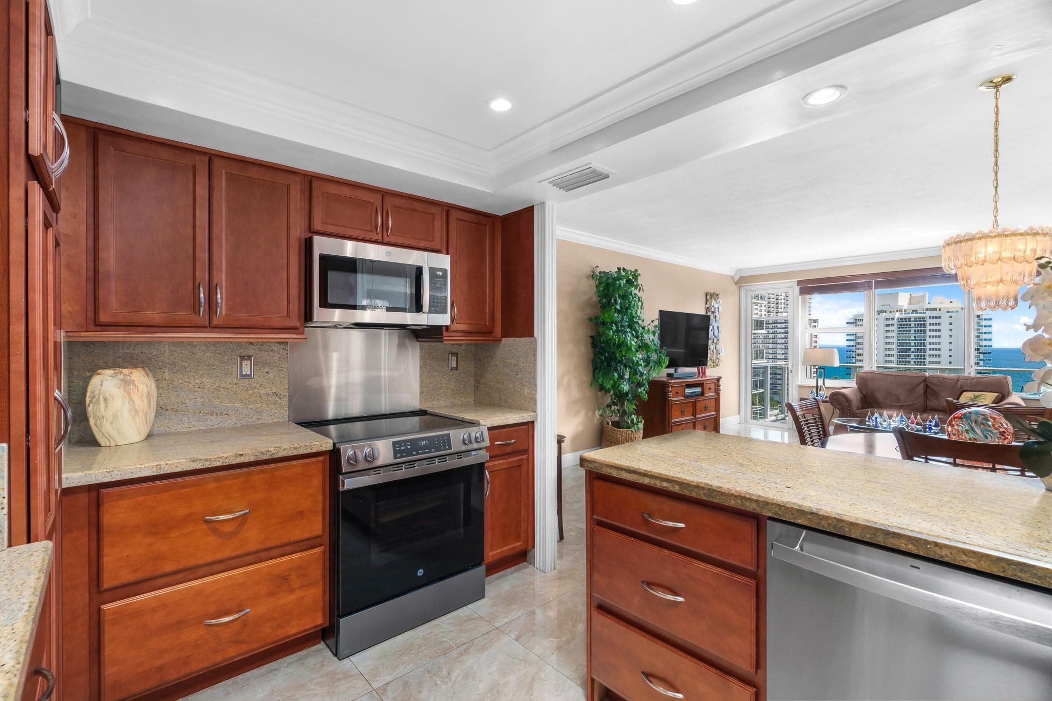 3333 NE 34th Street 1214, Fort Lauderdale, FL 33308 — photo 6 of 47
